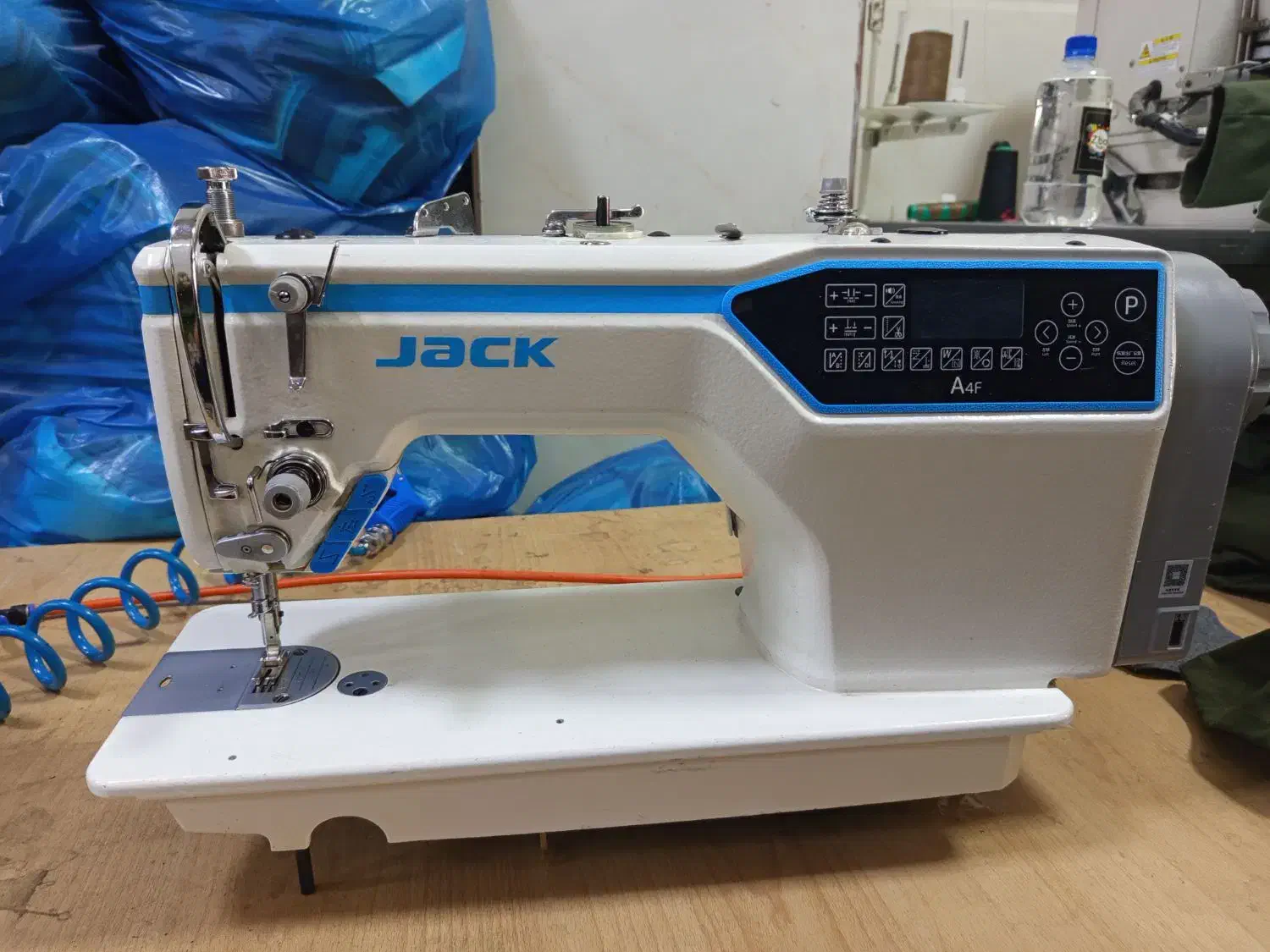 چرخ خیاطی جک|چرخ خیاطی و ریسندگی|رباطکریم, نصیرشهر|دیوار