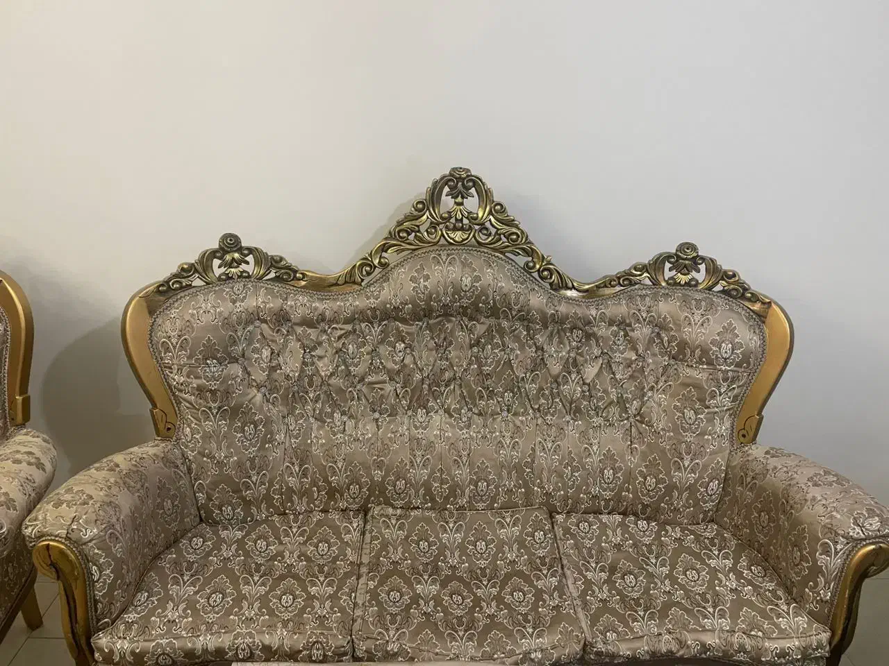 مبل و میز ناهار خوری|مبلمان خانگی و میز عسلی|پرند, فاز ۴|دیوار