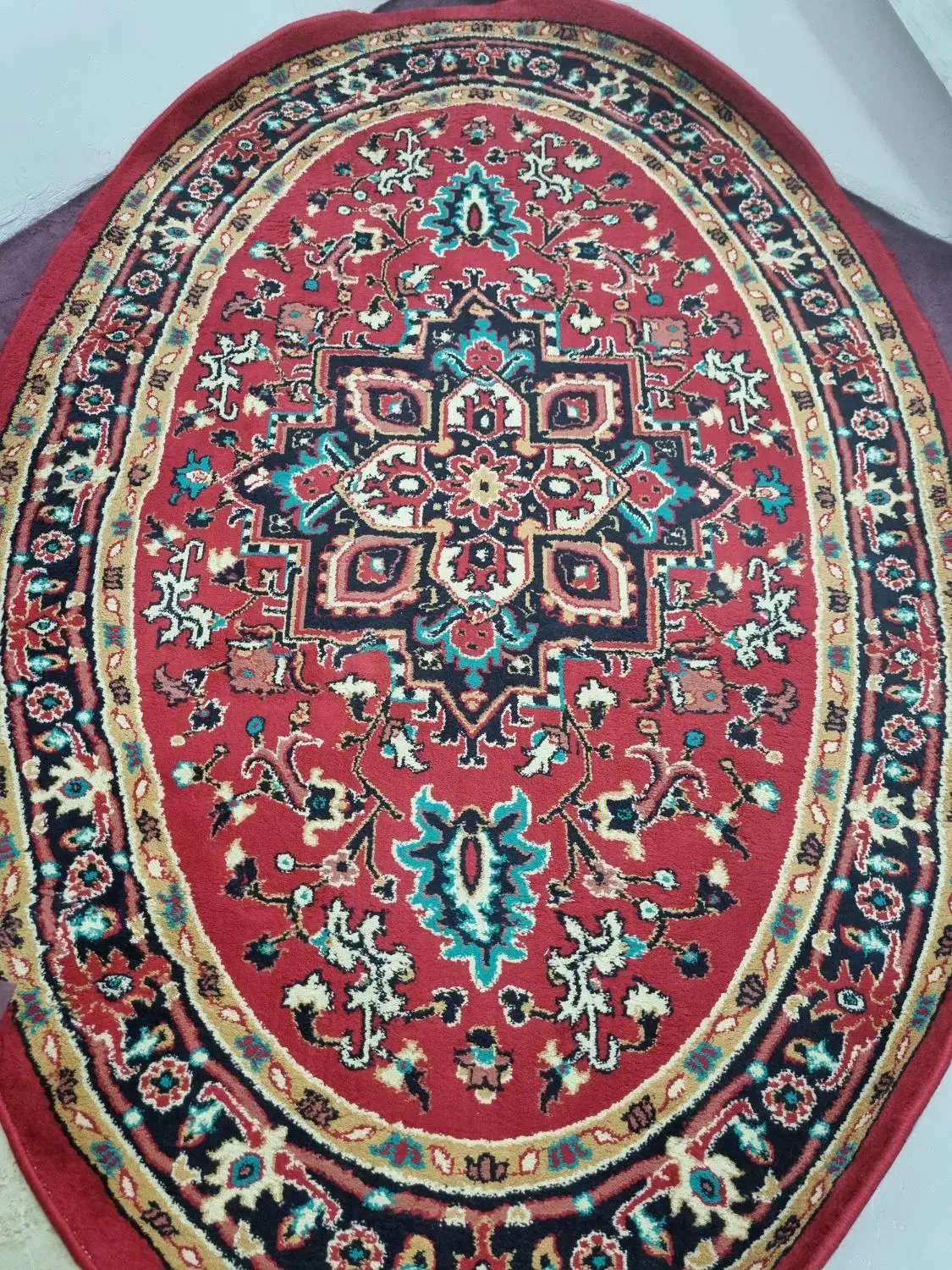 فرش ماشینی بیضی|فرش|همدان, |دیوار