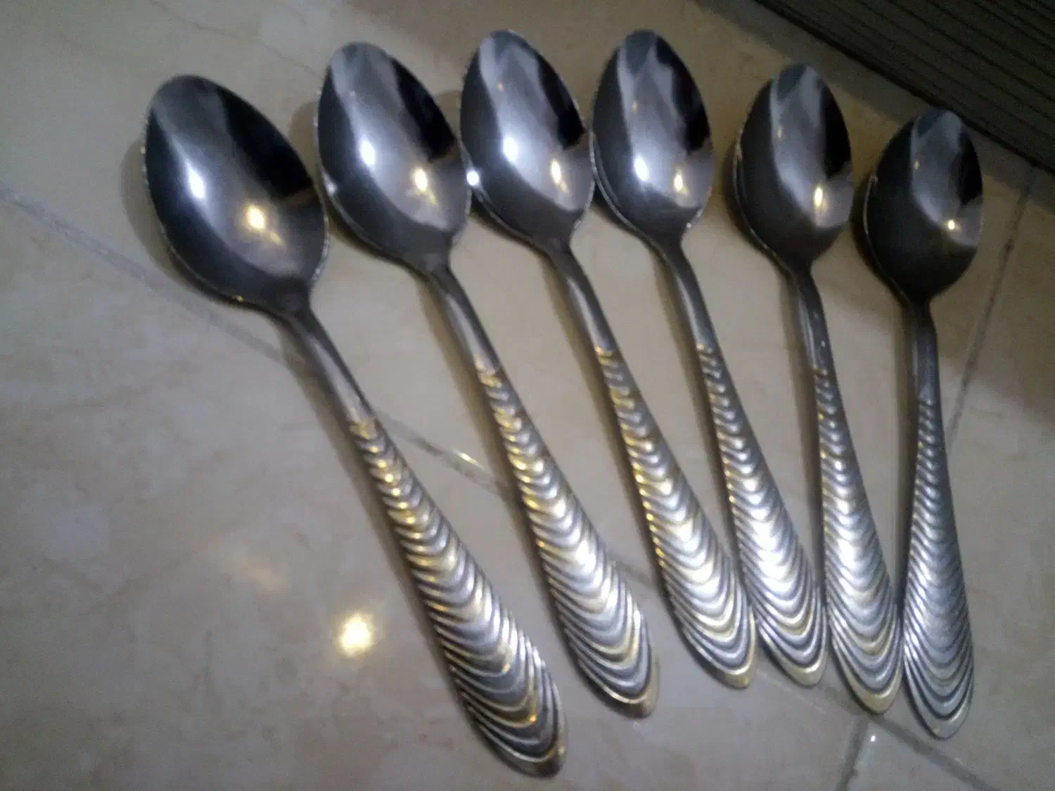 یک دست قاشق چنگال ست درحدنو|ظروف سرو و پذیرایی|بومهن, |دیوار