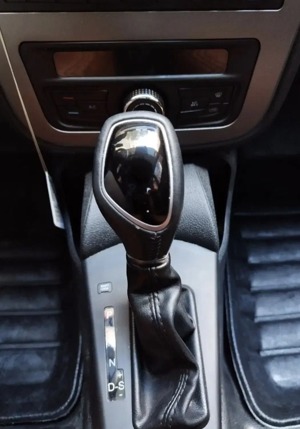 ساینا اتوماتیک S معاوضهx22وx33وتاراودناوآریزو|خودرو سواری و وانت|مشهد, فردوسی|دیوار