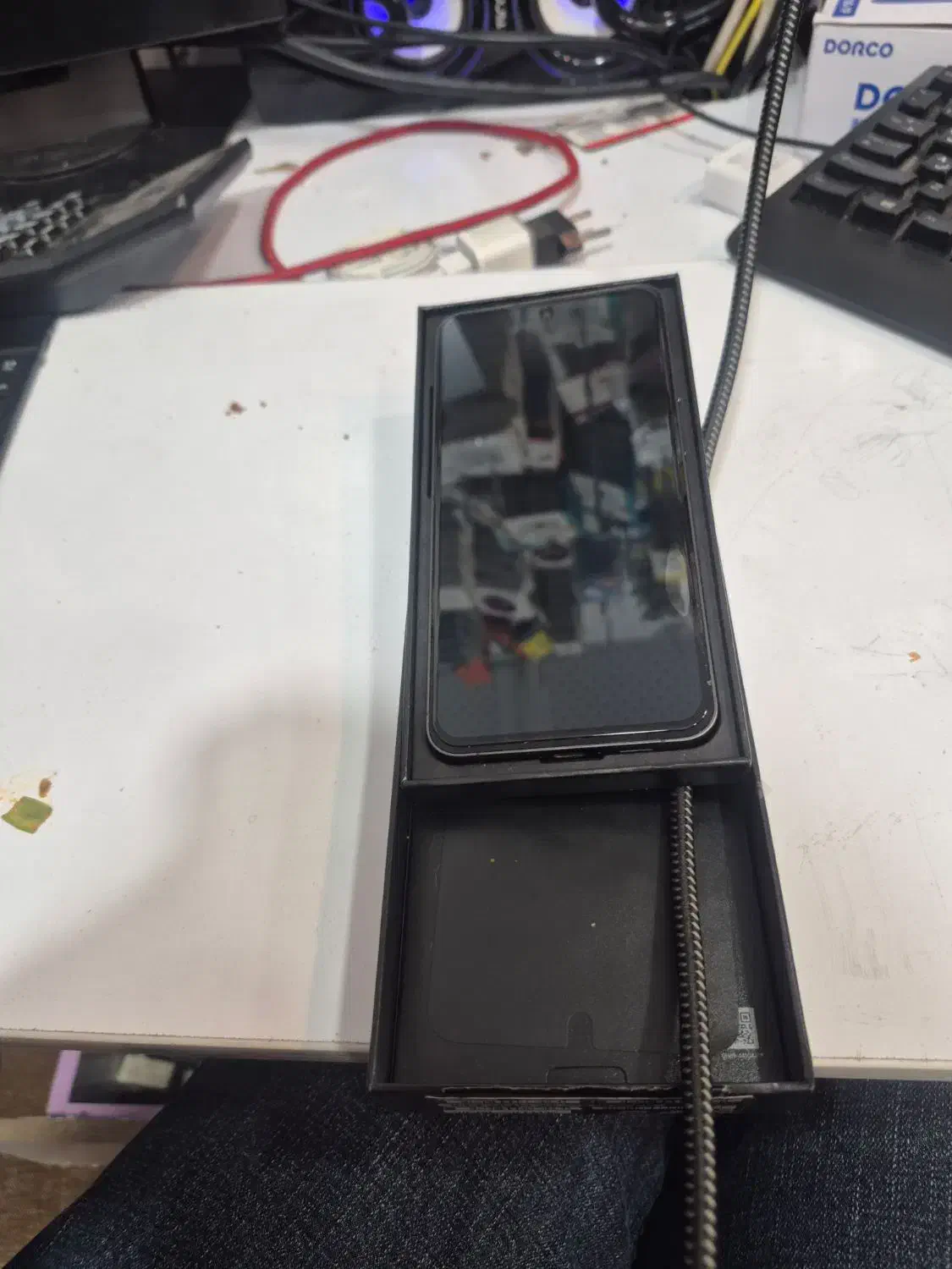 samsung S24 FE 256.8 ویتنام عروسک|موبایل|شیراز, سیاه سنگ|دیوار