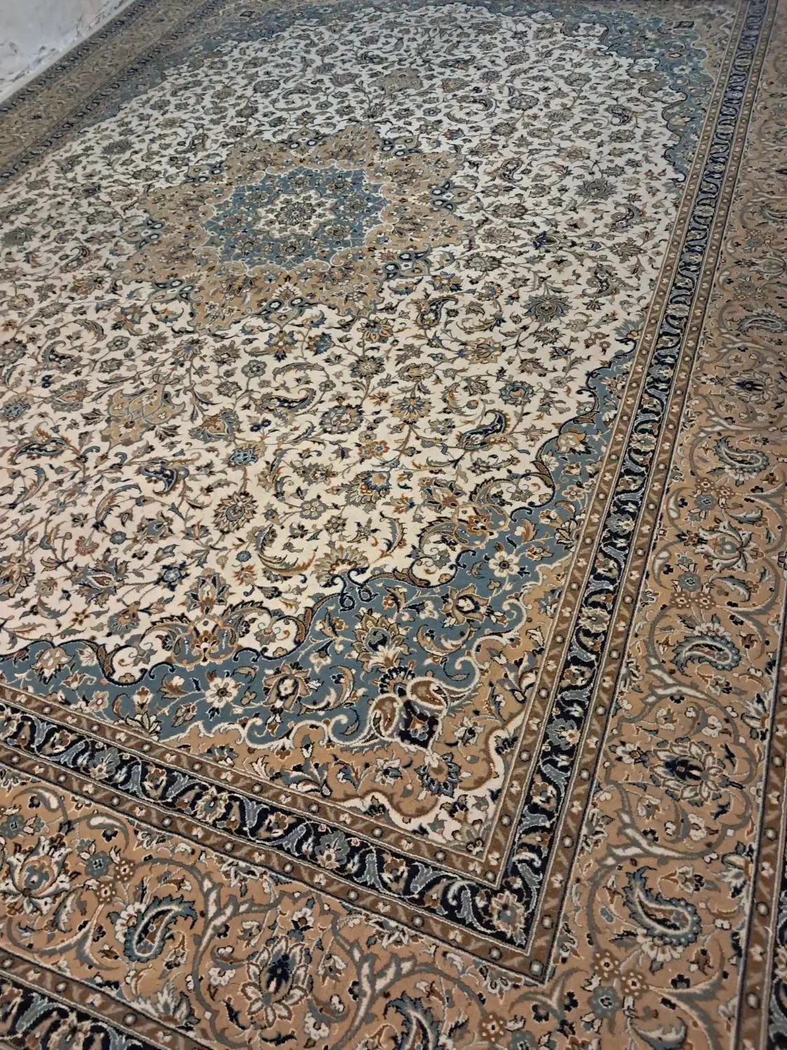 یه تخته فرش. ۱۲متری|فرش|شیراز, شهرک ترکان|دیوار