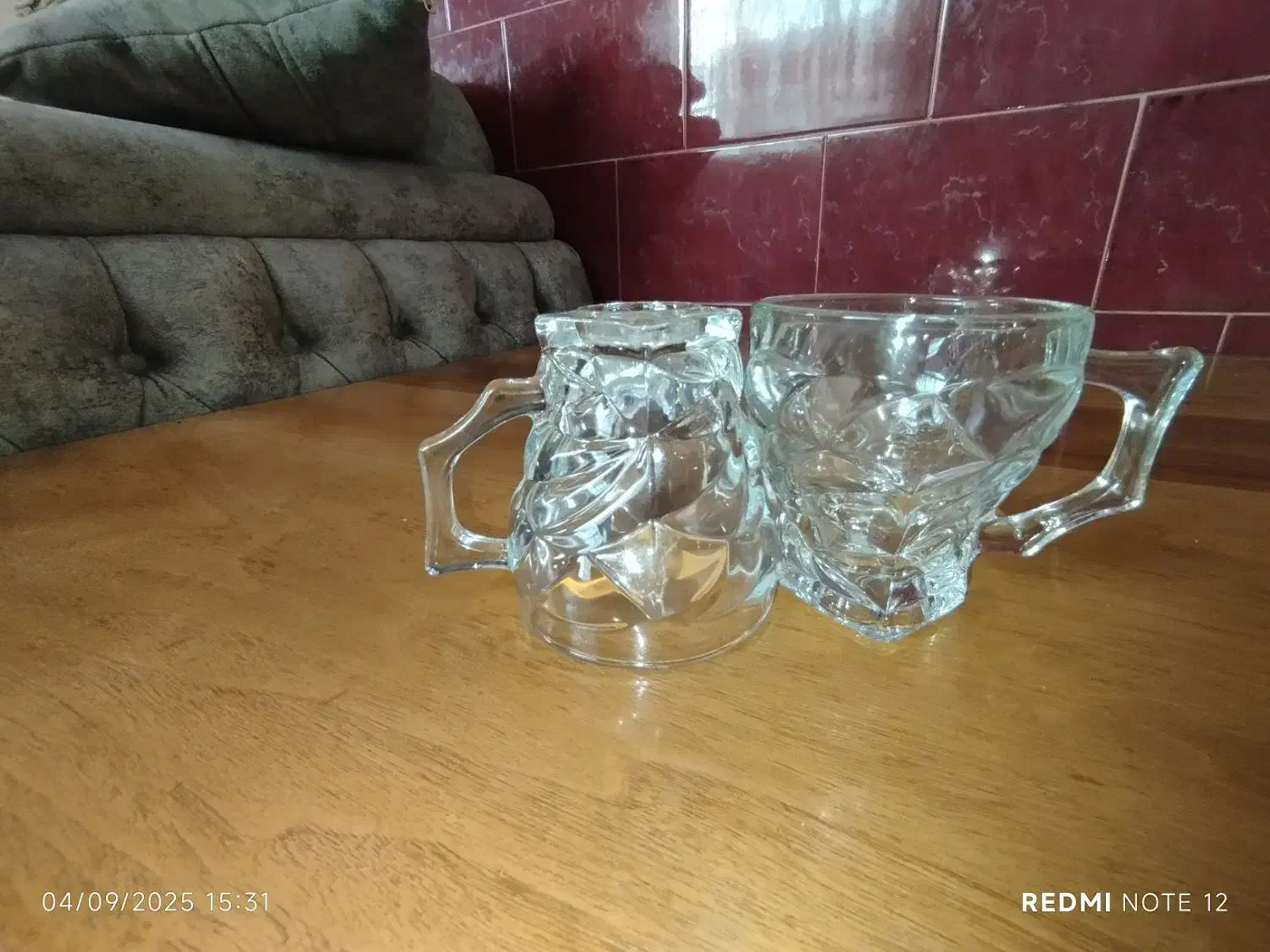 استکان|ظروف سرو و پذیرایی|بوئین زهرا, |دیوار