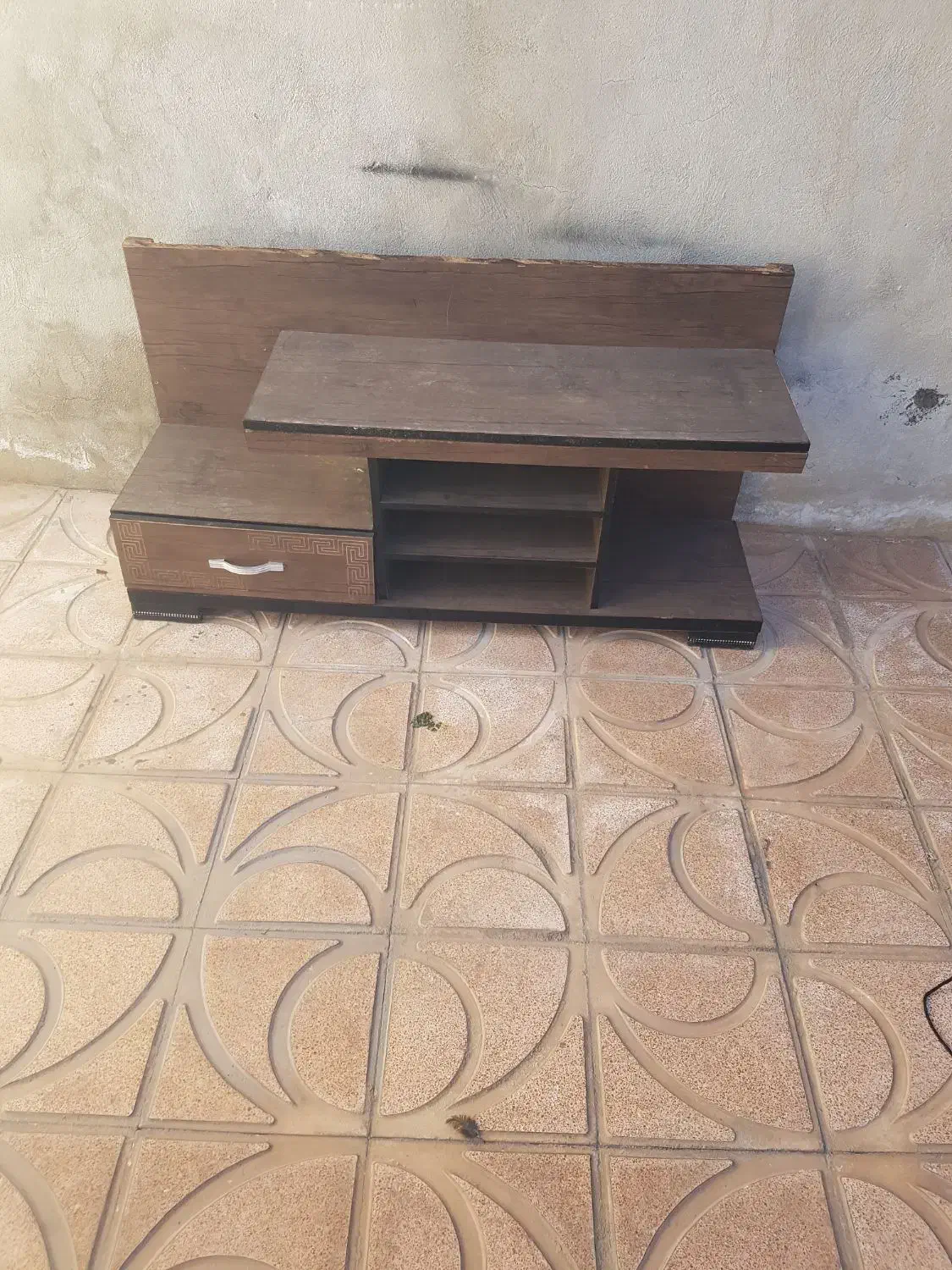 میز تی وی|میز تلویزیون|پلدشت, |دیوار