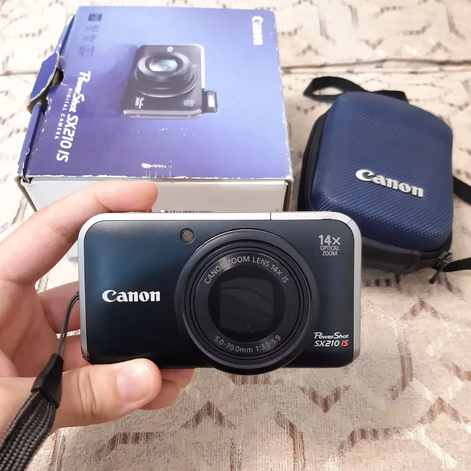 دوربین عکاسی و فیلمبرداری canon|دوربین عکاسی و فیلم‌برداری|تهران, فلسطین (میدان انقلاب)|دیوار