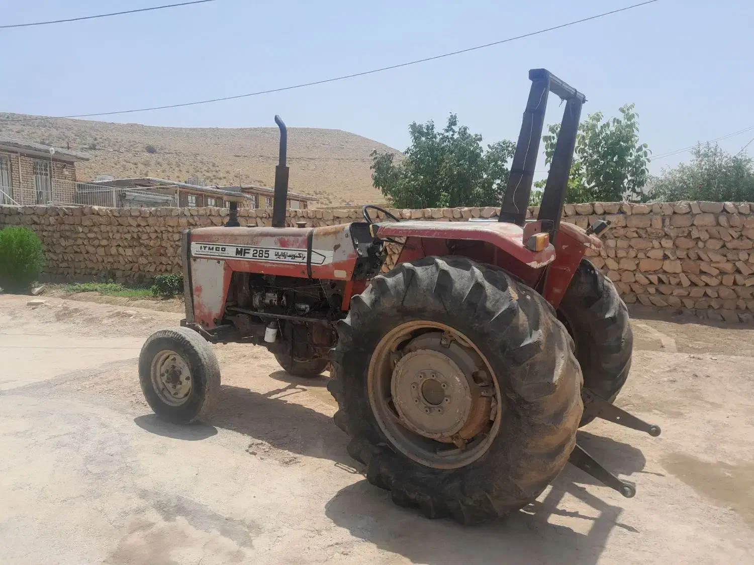 تراکتور ۲۸۵مدل ۷۵|خودرو سنگین|اسلامآباد غرب, |دیوار