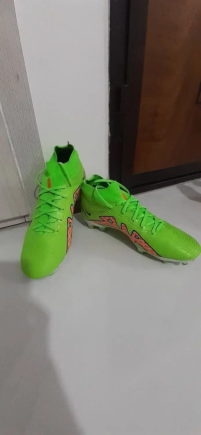 کفش چمن|کیف، کفش، کمربند|نیشابور, کوی فرهنگیان|دیوار