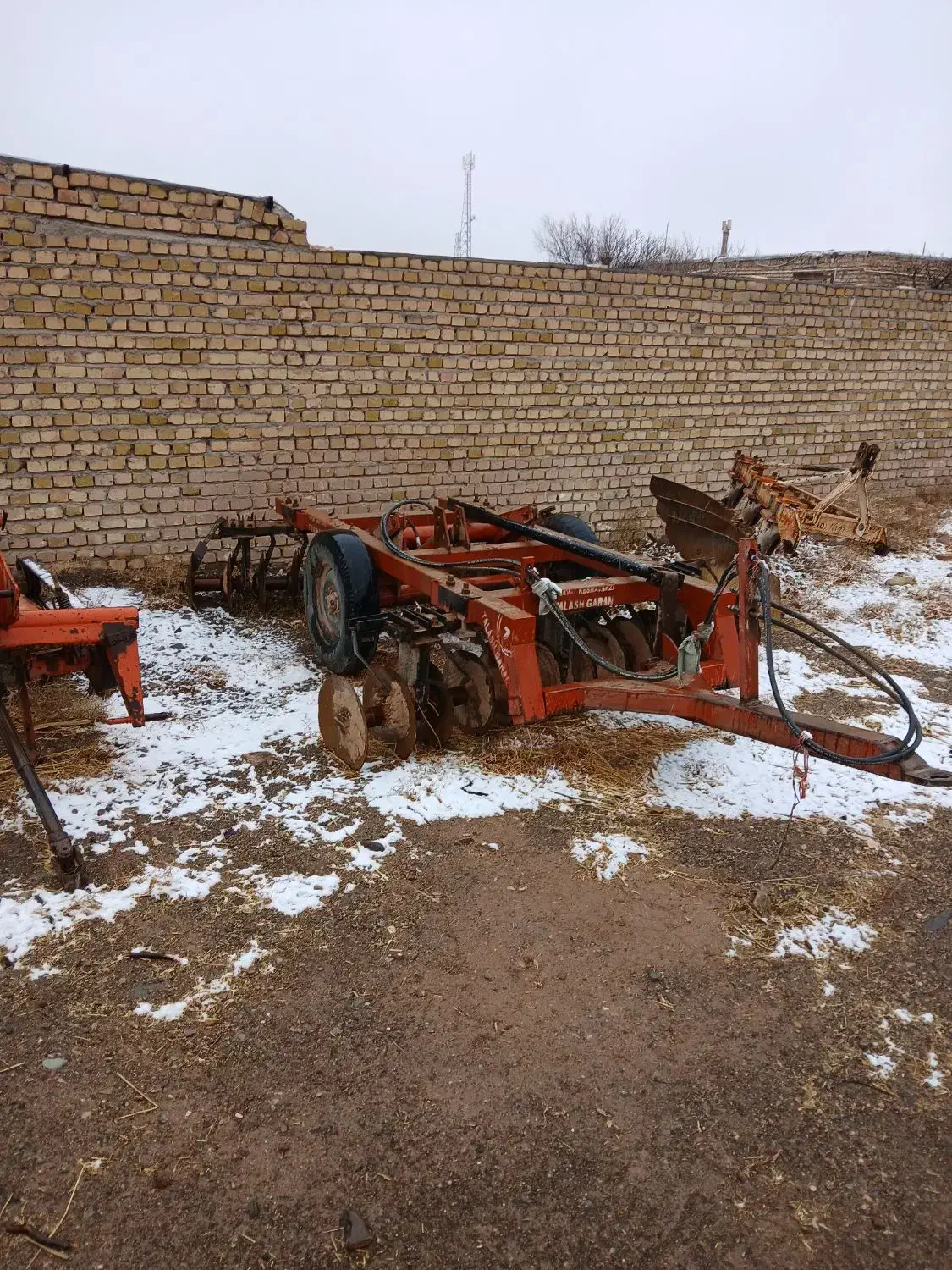 دیکس|ماشینآلات صنعتی|شال, |دیوار