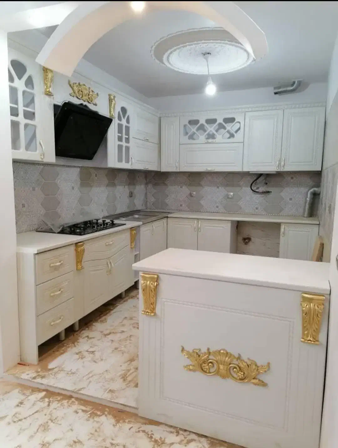 کابینت با ارتفاع بلند به همراه دستگیره کد ۱۰۰۳۸|مصالح و تجهیزات ساختمان|لاهیجان, آهندان|دیوار