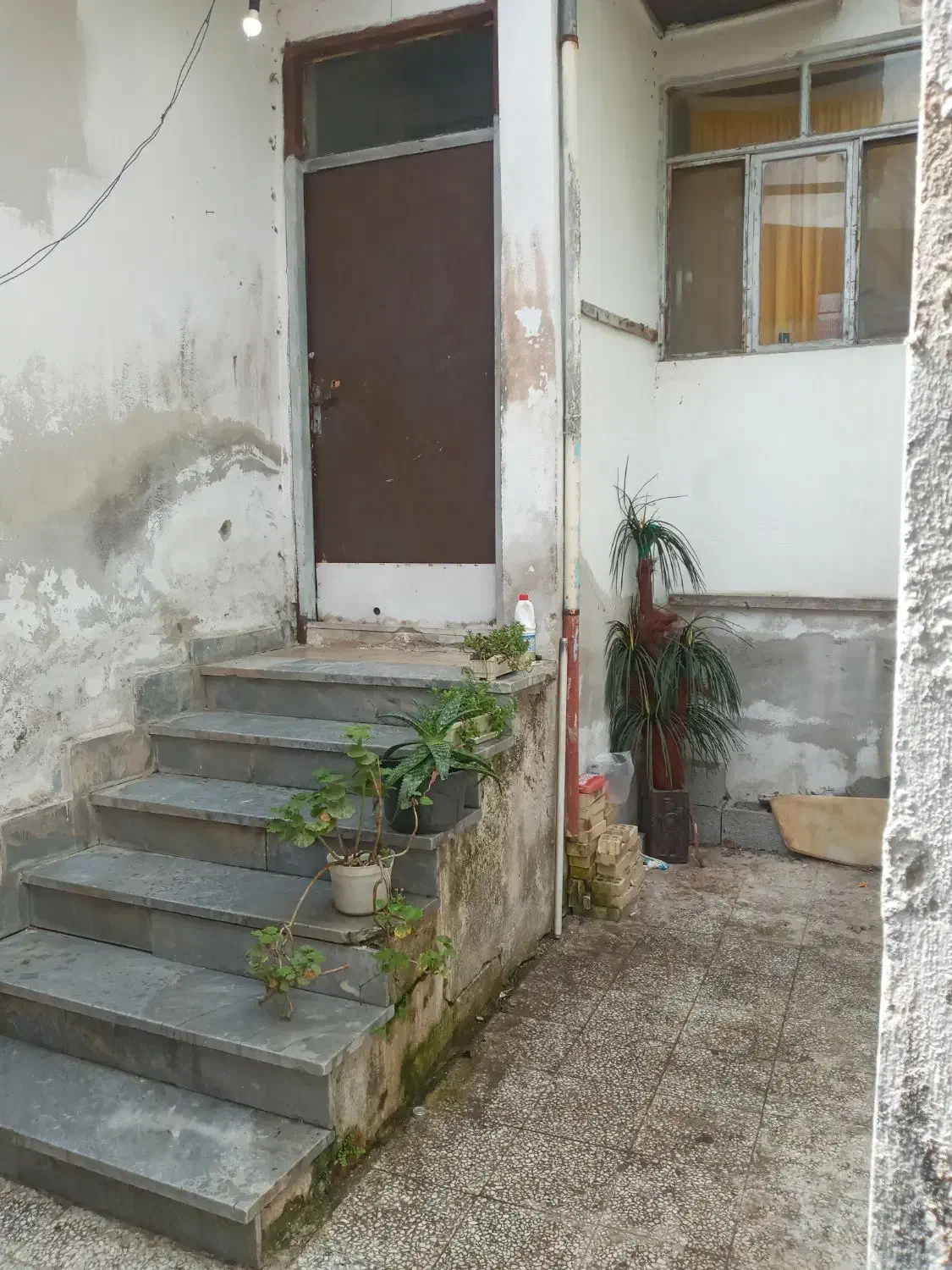 فروش خانه ویلایی70متری 1خاب داخل مجتمع معاوض میکنم|فروش خانه و ویلا|رشت, سیا اسطلخ|دیوار