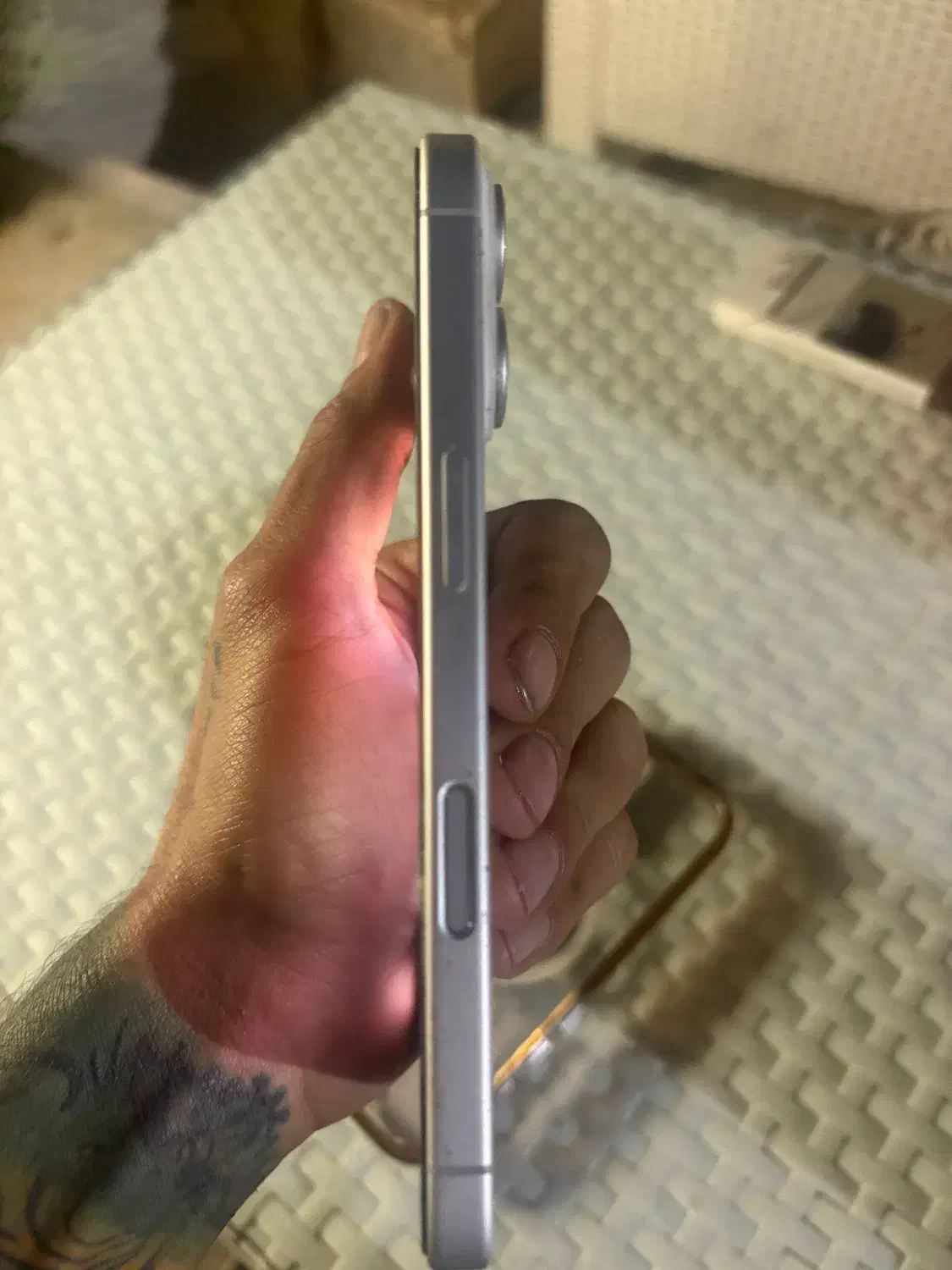 ایفون ۱۶ نرمال ۱۲۸ گیگ نو درحد|موبایل|مشهد, هفت تیر (آب و برق)|دیوار