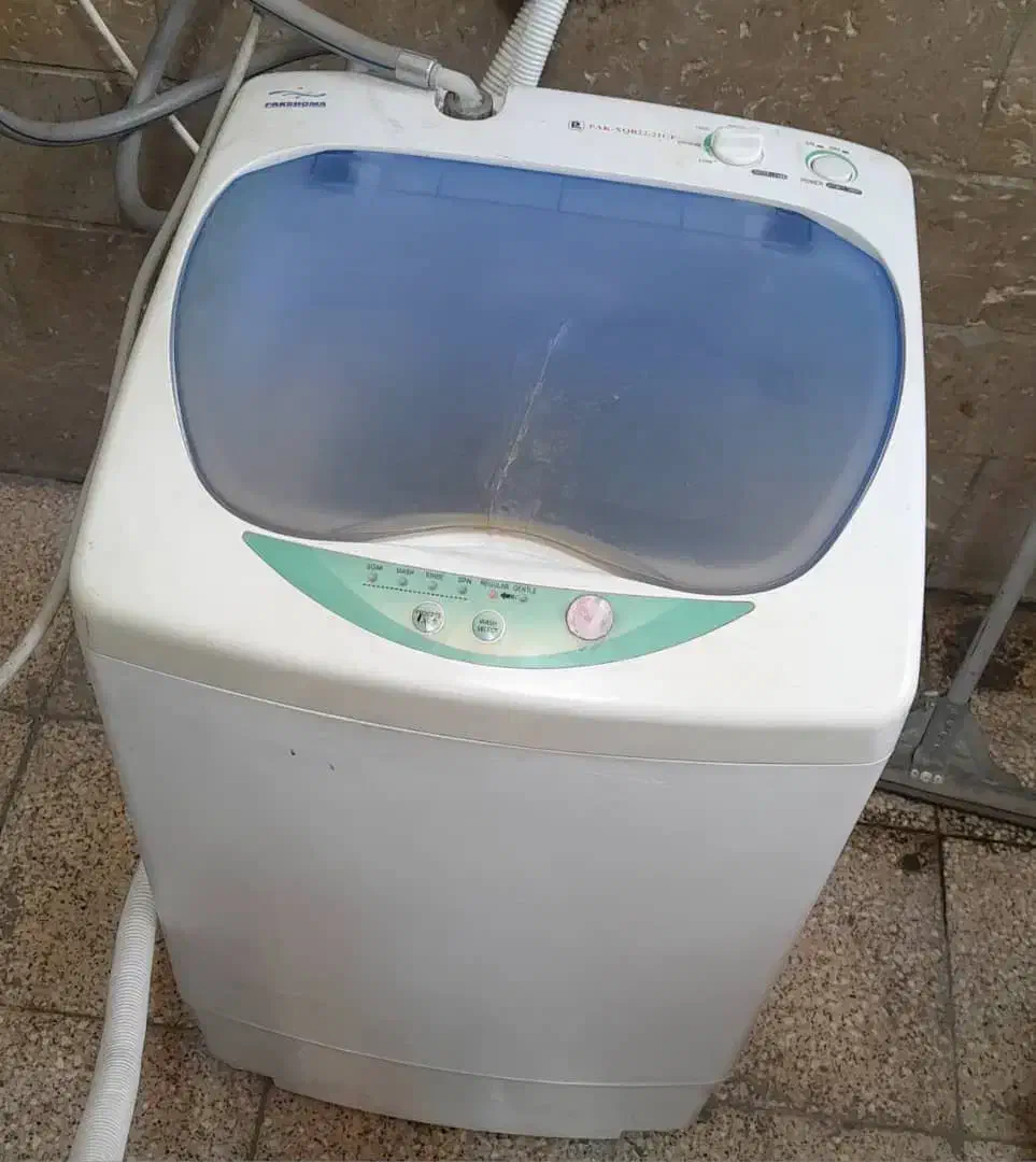 مینی واش اتوماتیک در حد نو|ماشین لباسشویی و خشککن لباس|صدرا-فارس, فاز ۱|دیوار