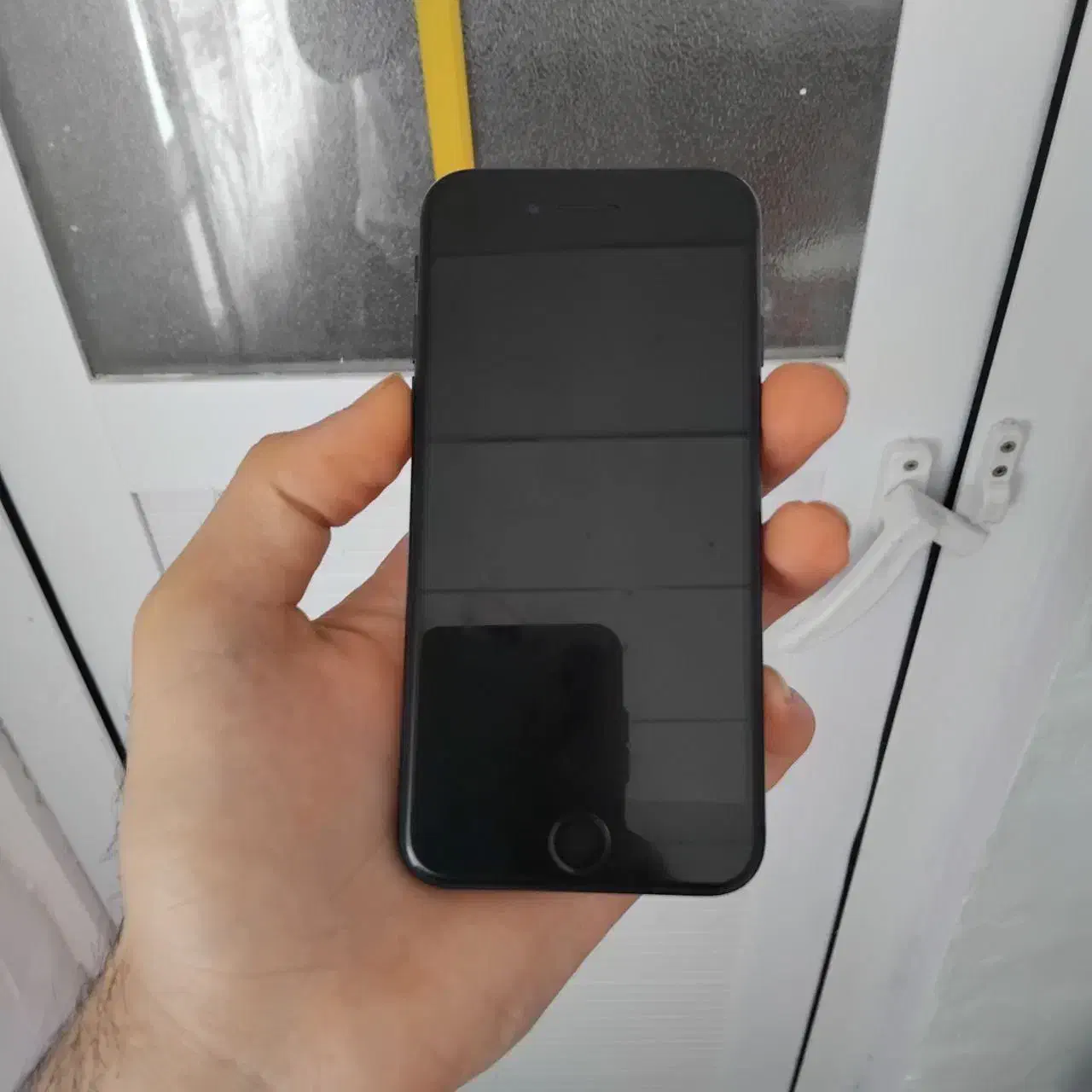 ایفون Se 2020|موبایل|لاهیجان, طالقانی|دیوار