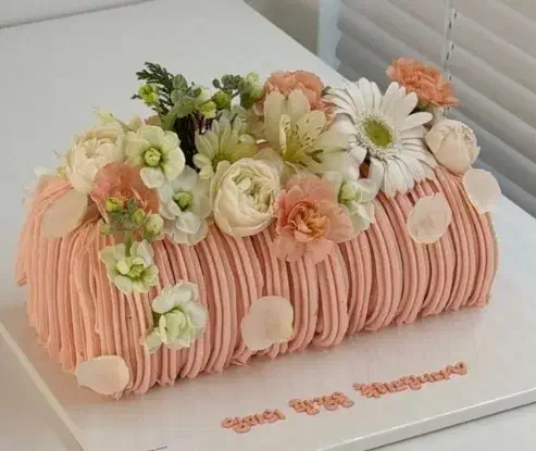 رولت و کیک ویژه صبح سفارش بده شب تحویل بگیر|خوردنی و آشامیدنی|قم, شاه سید علی|دیوار