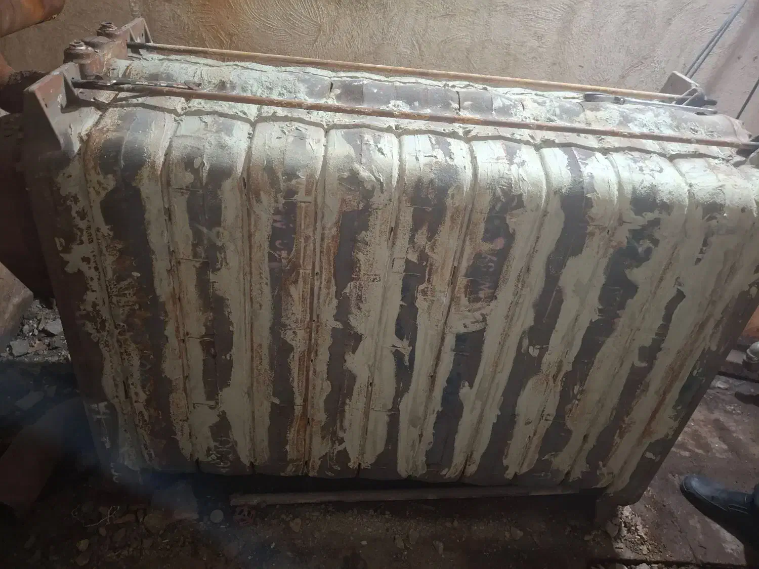 دیگ چدنی ۱۱ پره سولار ۴۰۰|آبگرمکن، پکیج، شوفاژ|تهران, نجات اللهی|دیوار