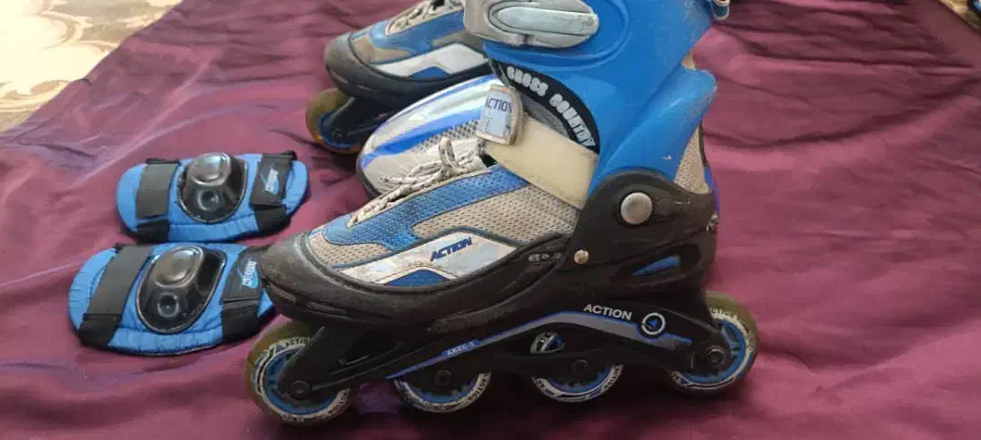 اسکیت سایز 35تا38|دوچرخه، اسکیت، اسکوتر|محمدشهر, شهرک پیام (مهرالبرز)|دیوار