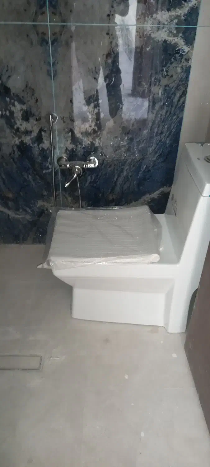 شاگرد فنی و دست به آچار جهت نصب شیرالات|استخدام معماری، عمران و ساختمانی|شیراز, گلدشت معالیآباد|دیوار