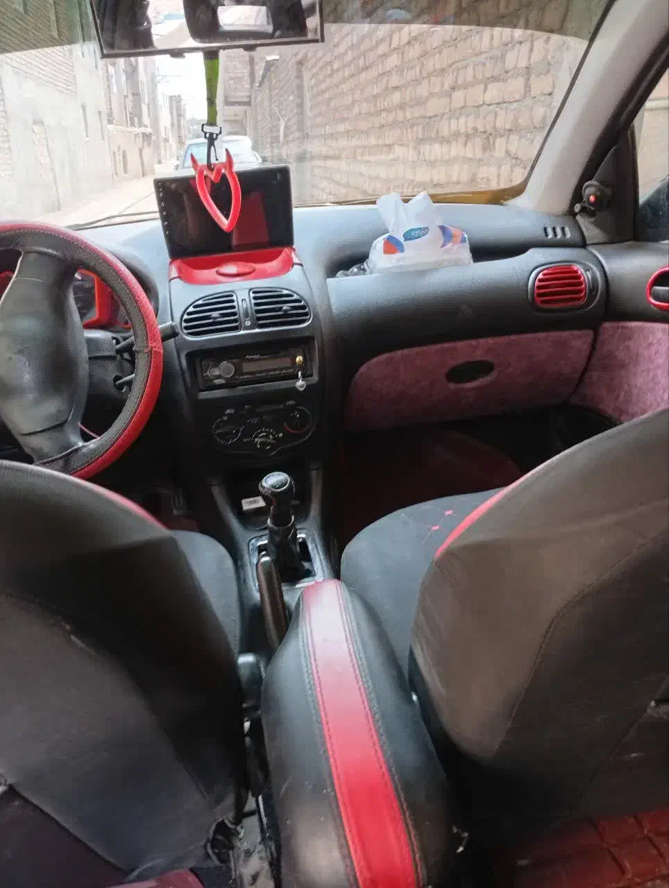 206 فرانسه نقد و چک|خودرو سواری و وانت|قم, قلعه کامکار|دیوار