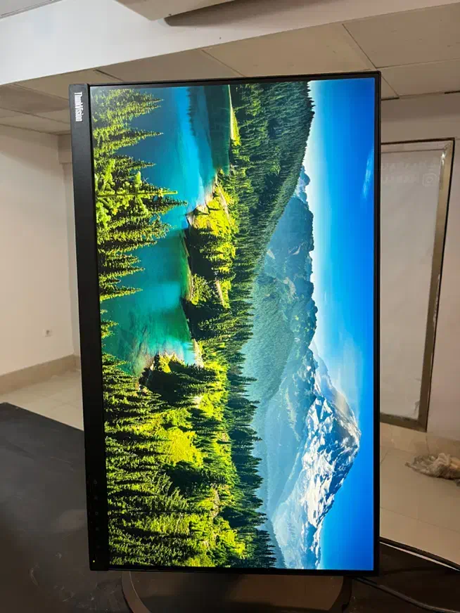 مانیتور Lenovo T24i پنل IPS خروجی HDMI|قطعات و لوازم جانبی رایانه|قم, انسجام|دیوار