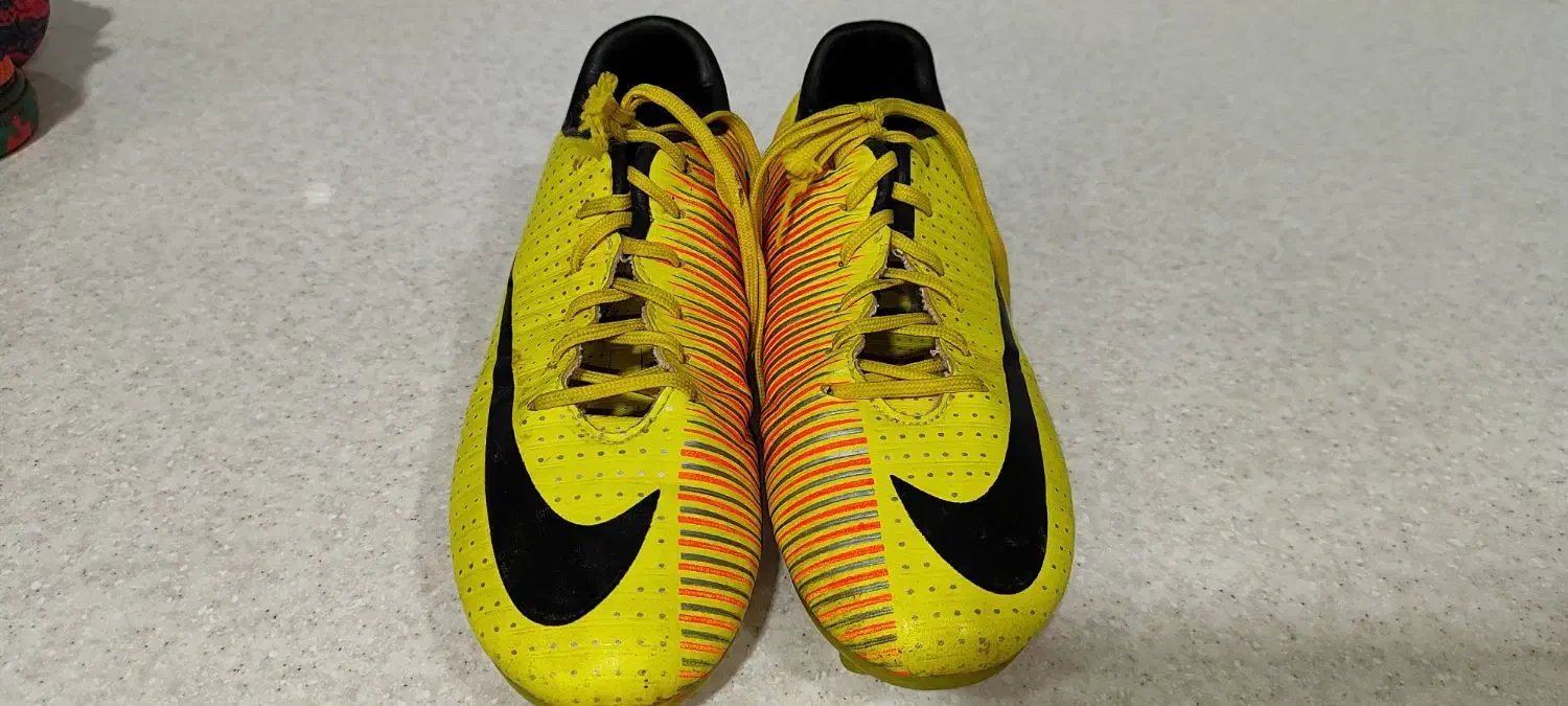 کفش استوک چمن سایز 35|کیف، کفش، کمربند|یاسوج, |دیوار