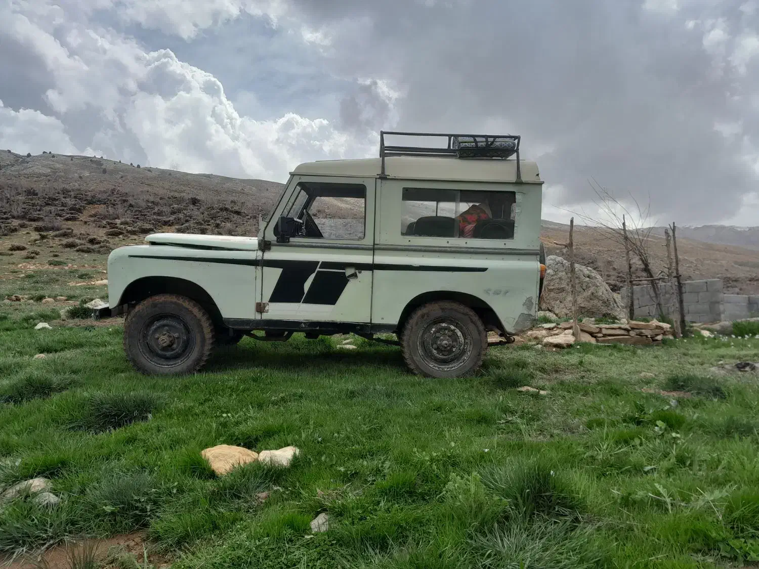 لاندیور مدل 1366|خودرو کلاسیک|سمیرم, |دیوار