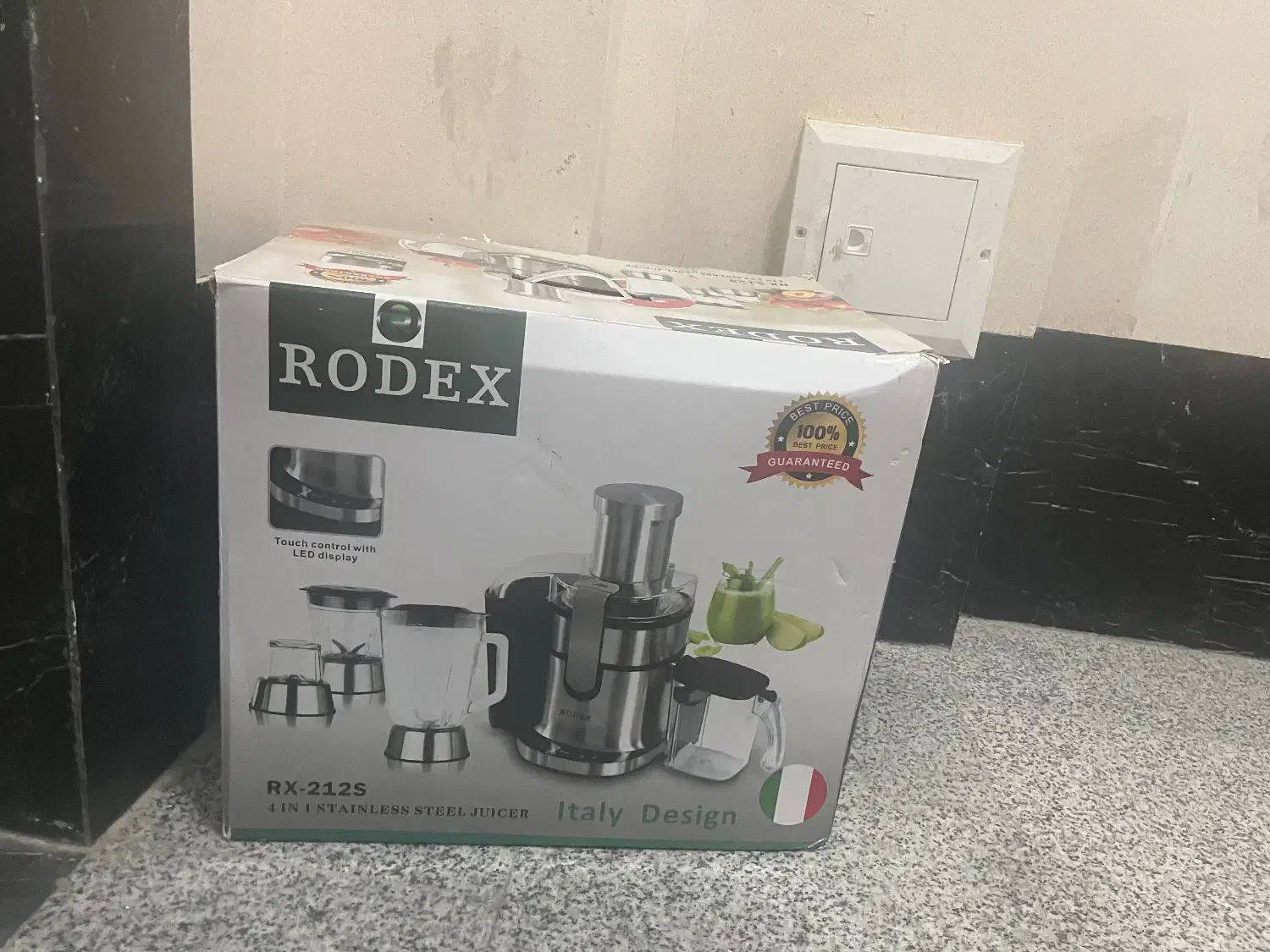 آب میوه گیری|آبمیوه‌گیر و آب‌مرکبات‌گیر|دماوند, دماوند|دیوار