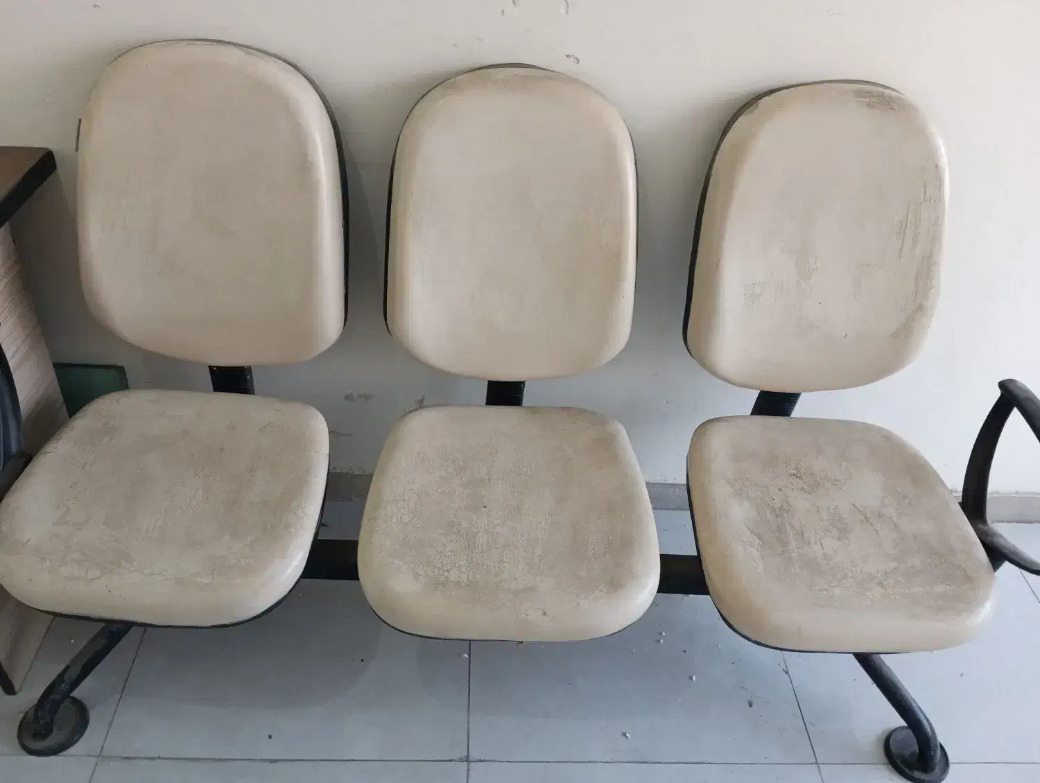 صندلی|صندلی و نیمکت|ایلام, |دیوار