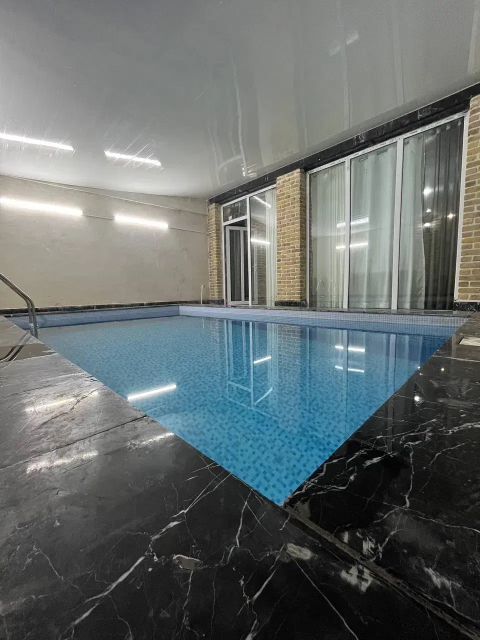 اجاره باغ ویلای (نوساز و نقلی)|اجارهٔ کوتاهمدت ویلا و باغ|شهریار, شهرک شاهد|دیوار