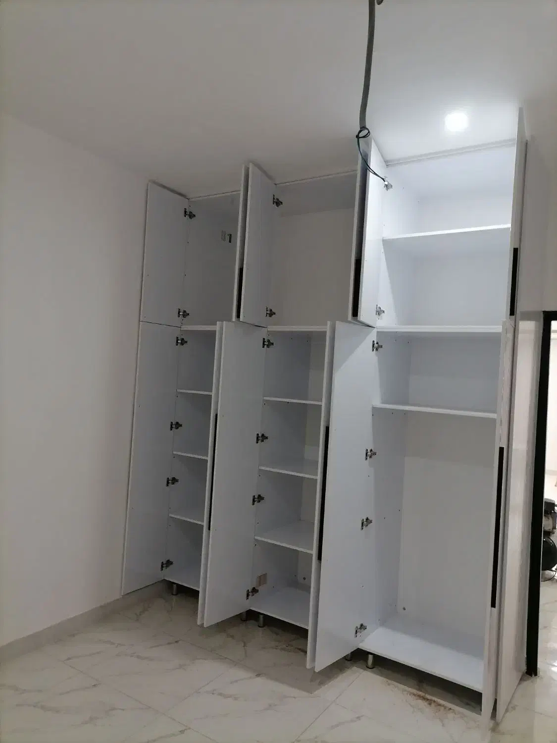 تعمیر و ساخت انواع کابینت و کمد دیواری|جاکفشی، کمد، دراور|بهبهان, |دیوار