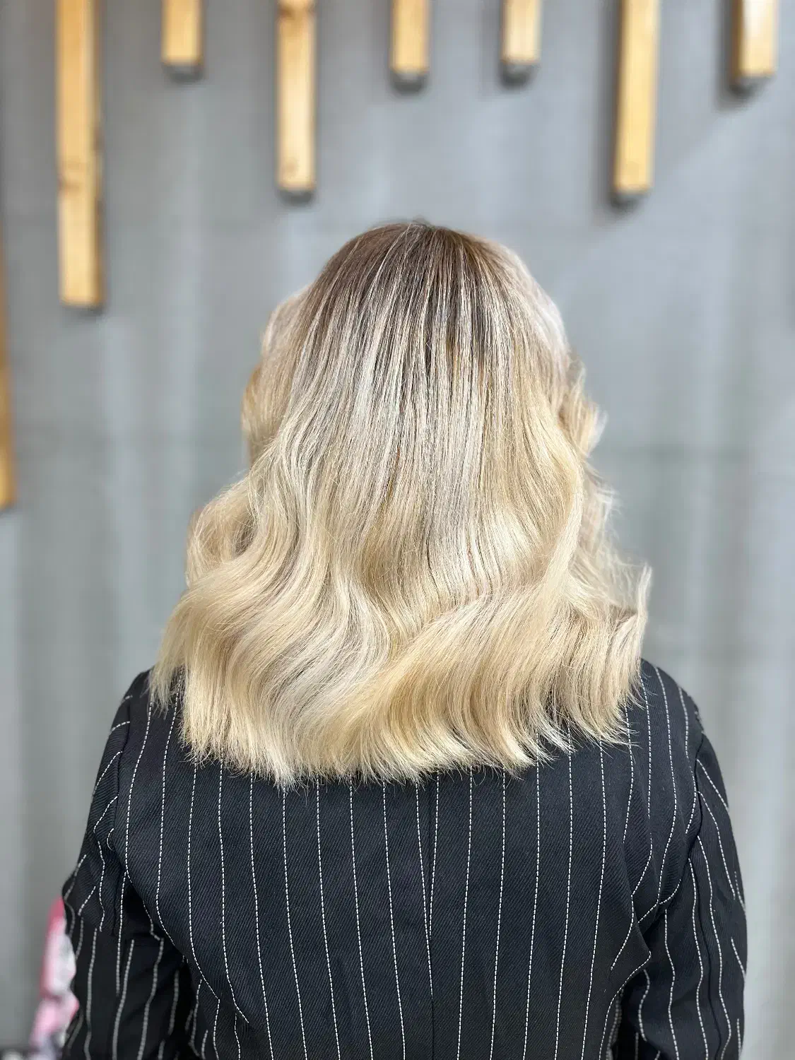 رنگ و لایت|خدمات آرایشگری و زیبایی|شوش, |دیوار