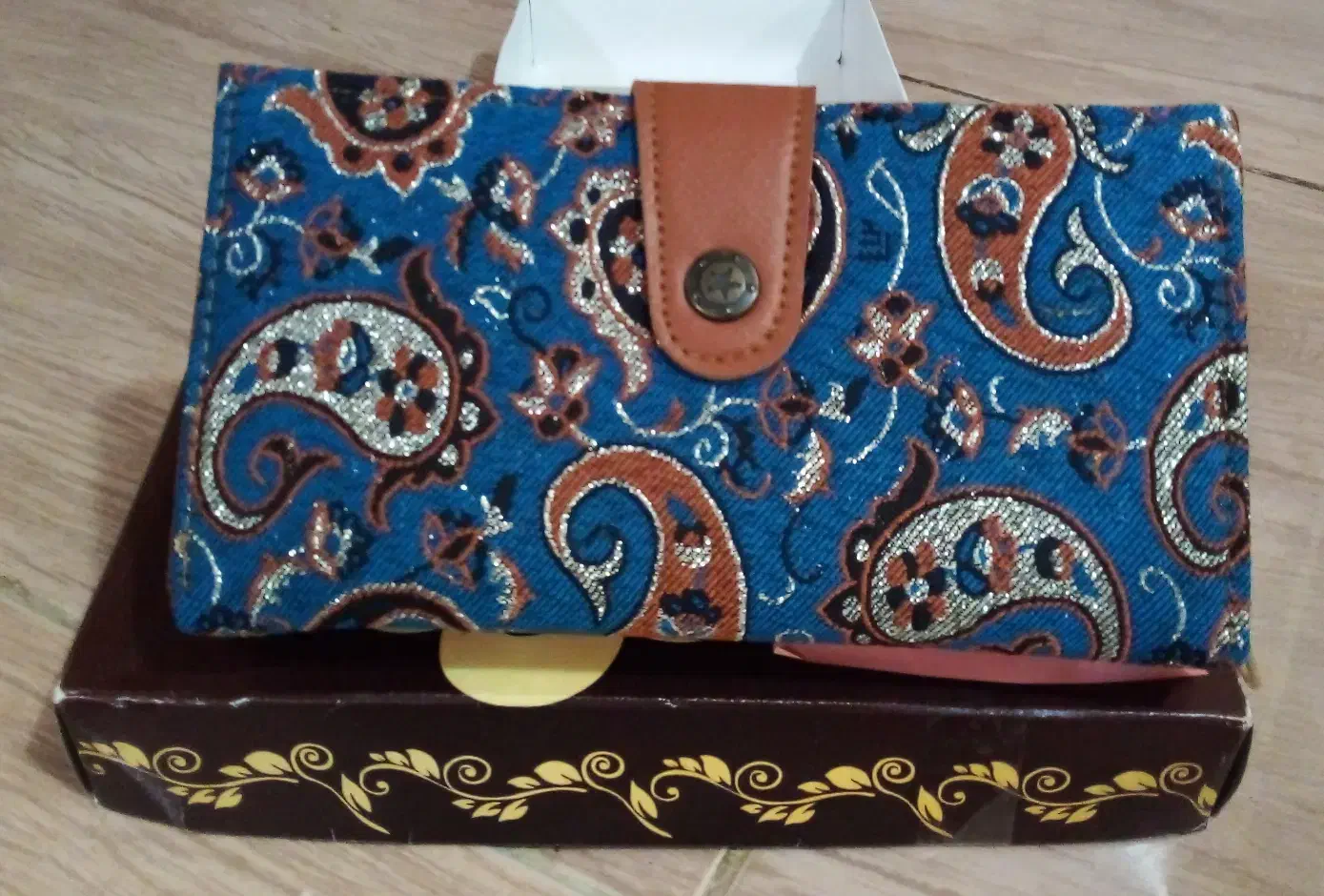 کیف چرم دانشجویی و کیف پول زنانه|کیف، کفش، کمربند|شیراز, کوی قضات|دیوار