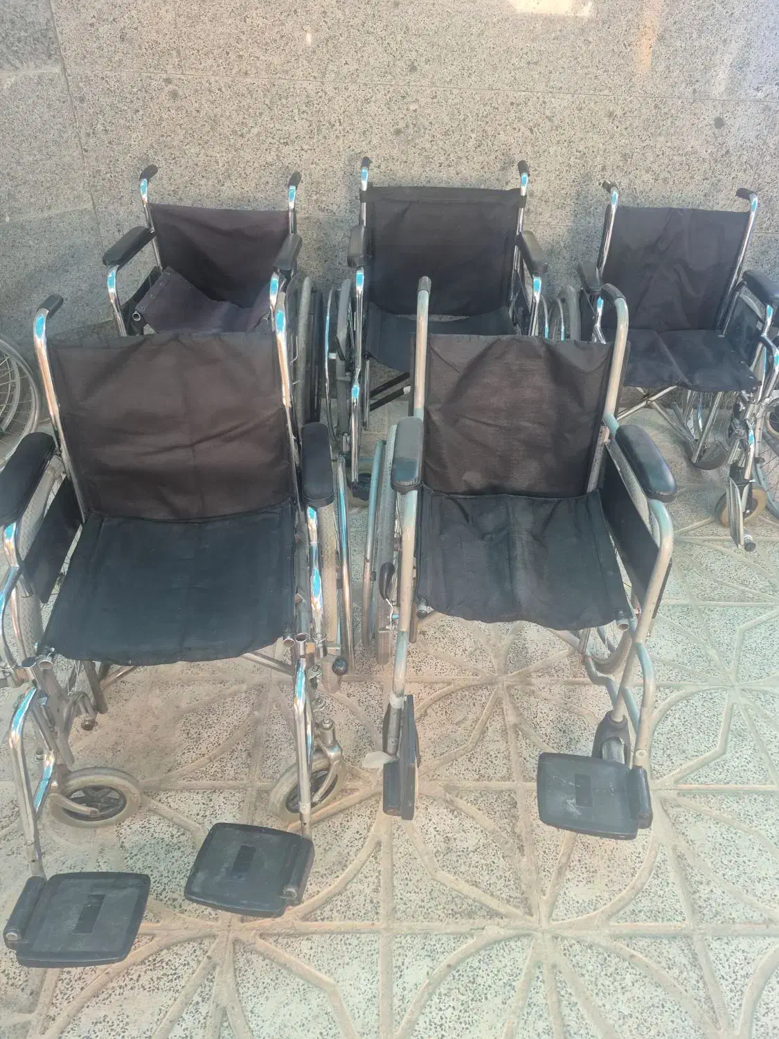 اجاره / کرایه انواع ویلچر ساده و حمامی و ارتوپدی|پزشکی|شیراز, شهرک والفجر|دیوار