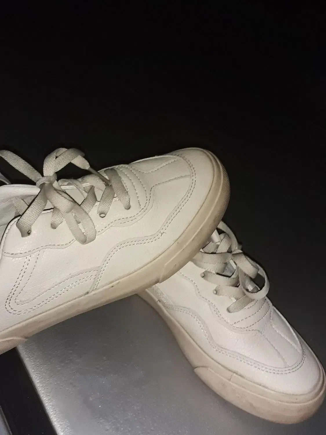 کتونی اصل|کیف، کفش، کمربند|رشت, فرزانه|دیوار