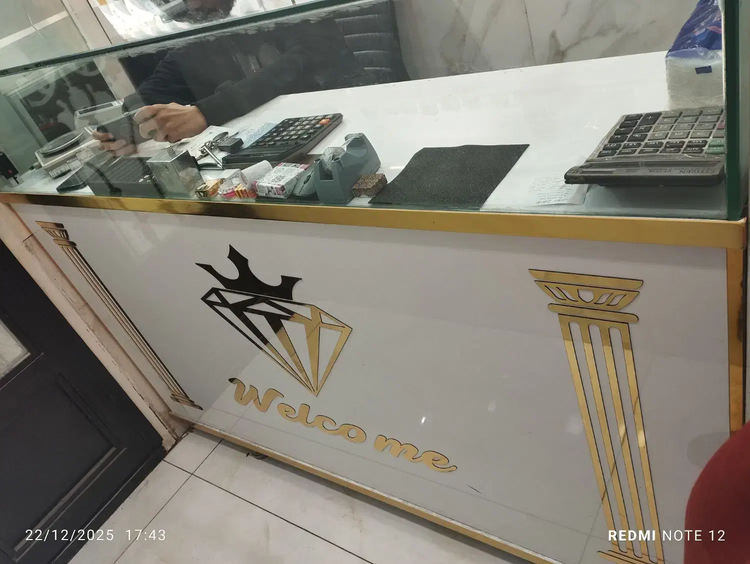 ویترین و پیشخوان|بوفه، ویترین، کنسول|اسلام‌شهر, شهرک مهدیه|دیوار