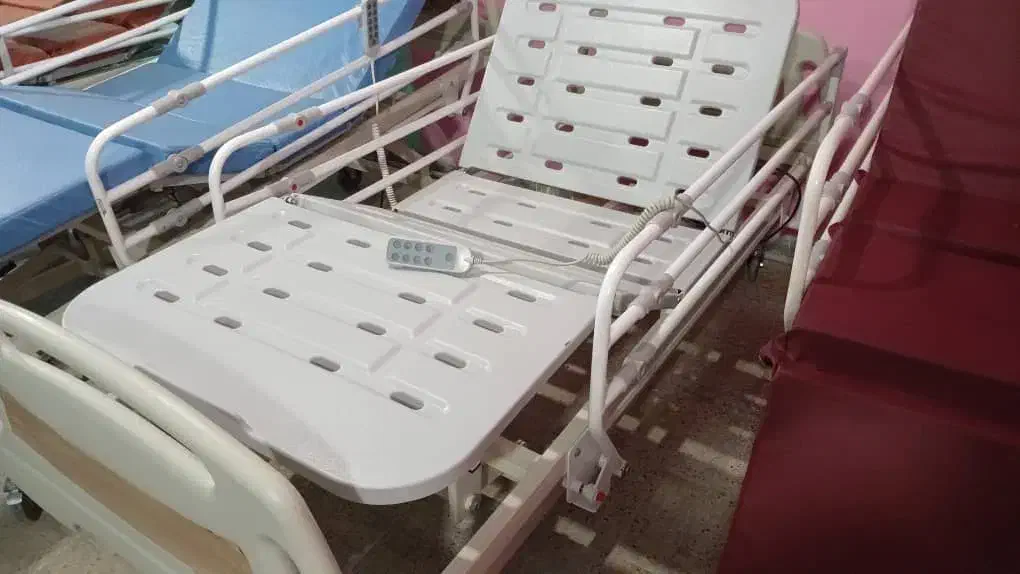 تخت بیمارستانی اکسیژن ساز 2هفته ماهیانه** اجاره**|آرایشی، بهداشتی، درمانی|کرج, گوهردشت|دیوار