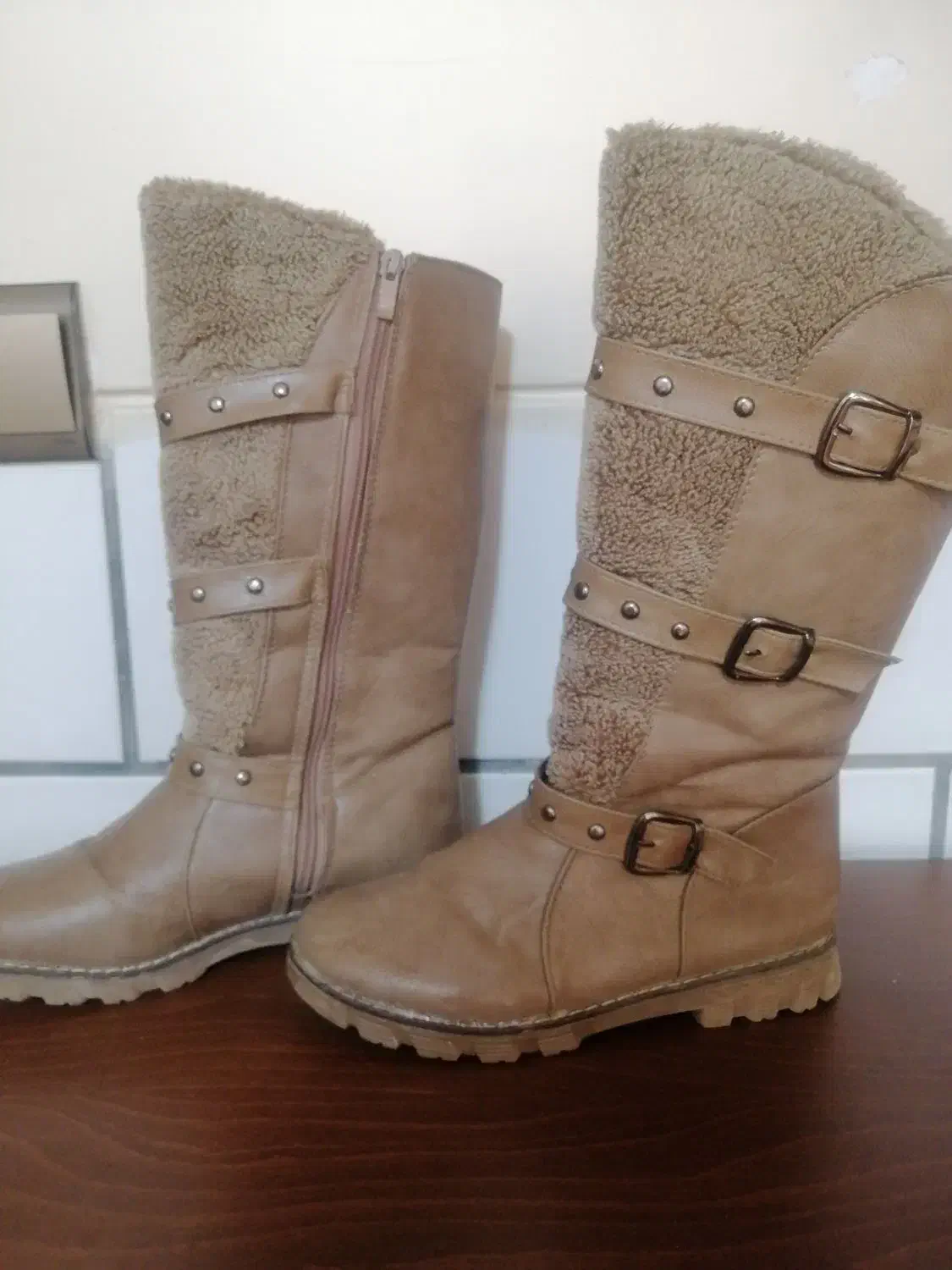 چکمه خارجی|کیف، کفش، کمربند|فارسان, |دیوار