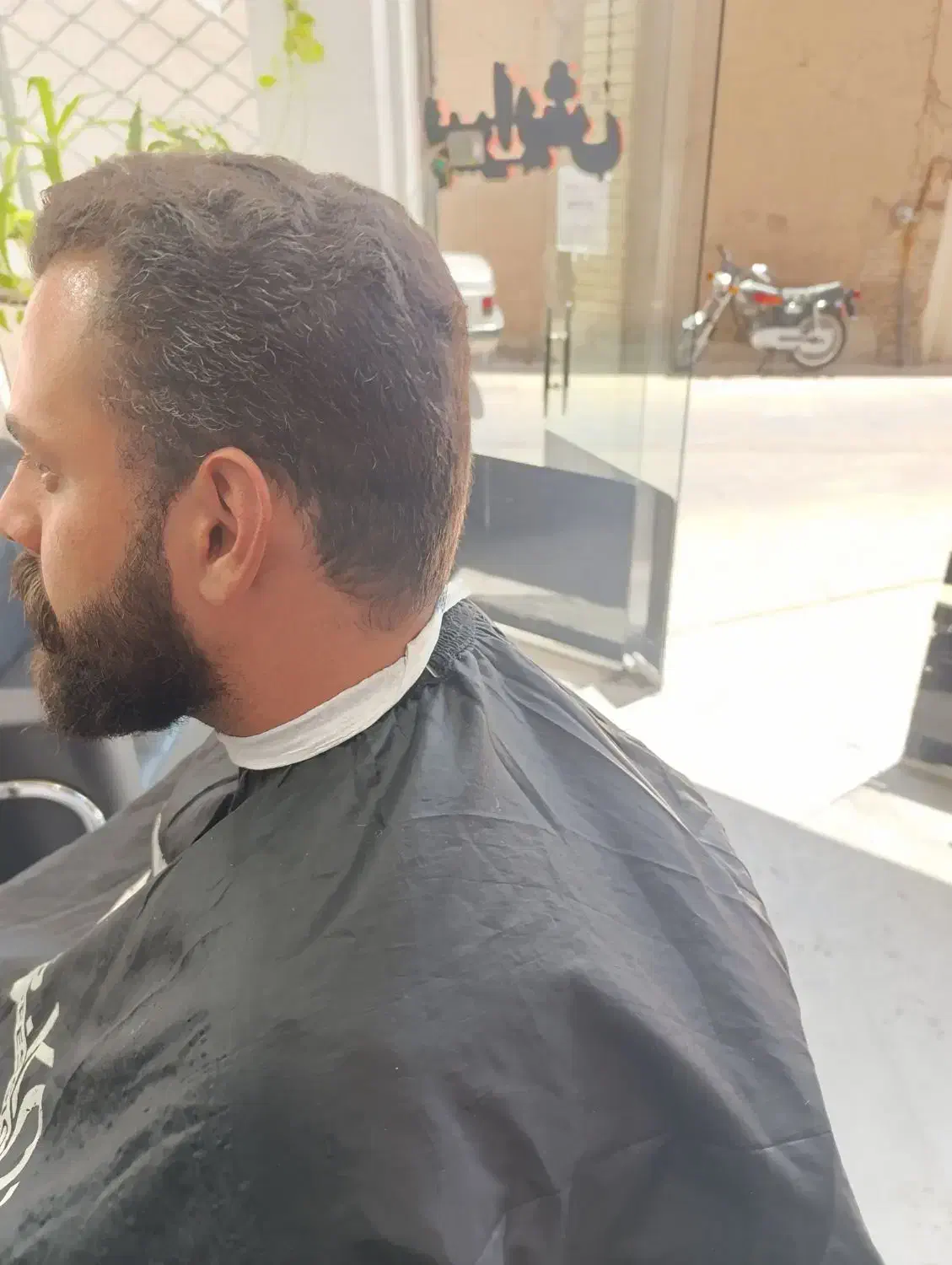 پیرایش خدمات اصلاح|خدمات آرایشگری و زیبایی|اصفهان, سرچشمه|دیوار