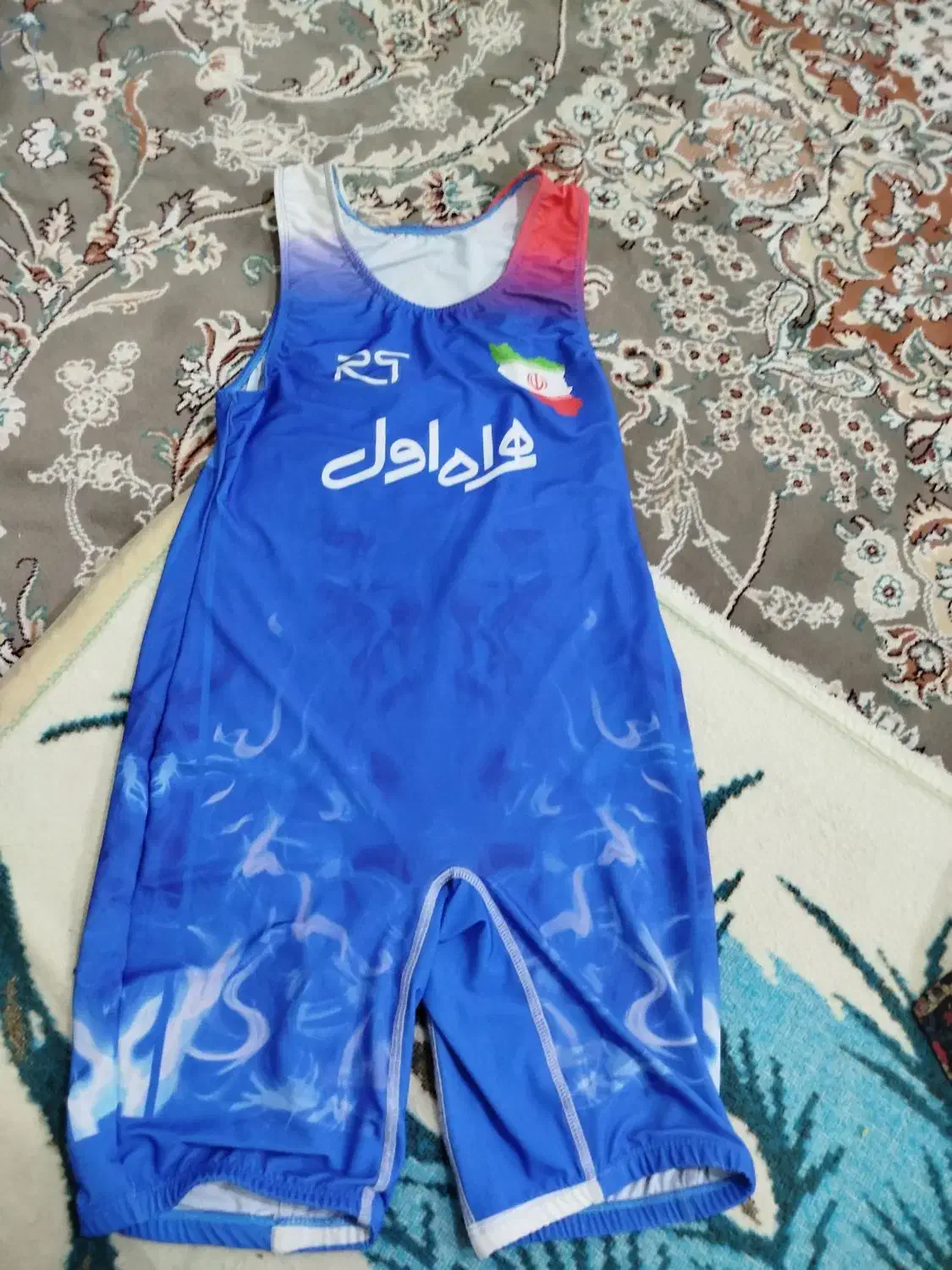 دوبنده کشتی|لباس|خرم‌آباد, |دیوار