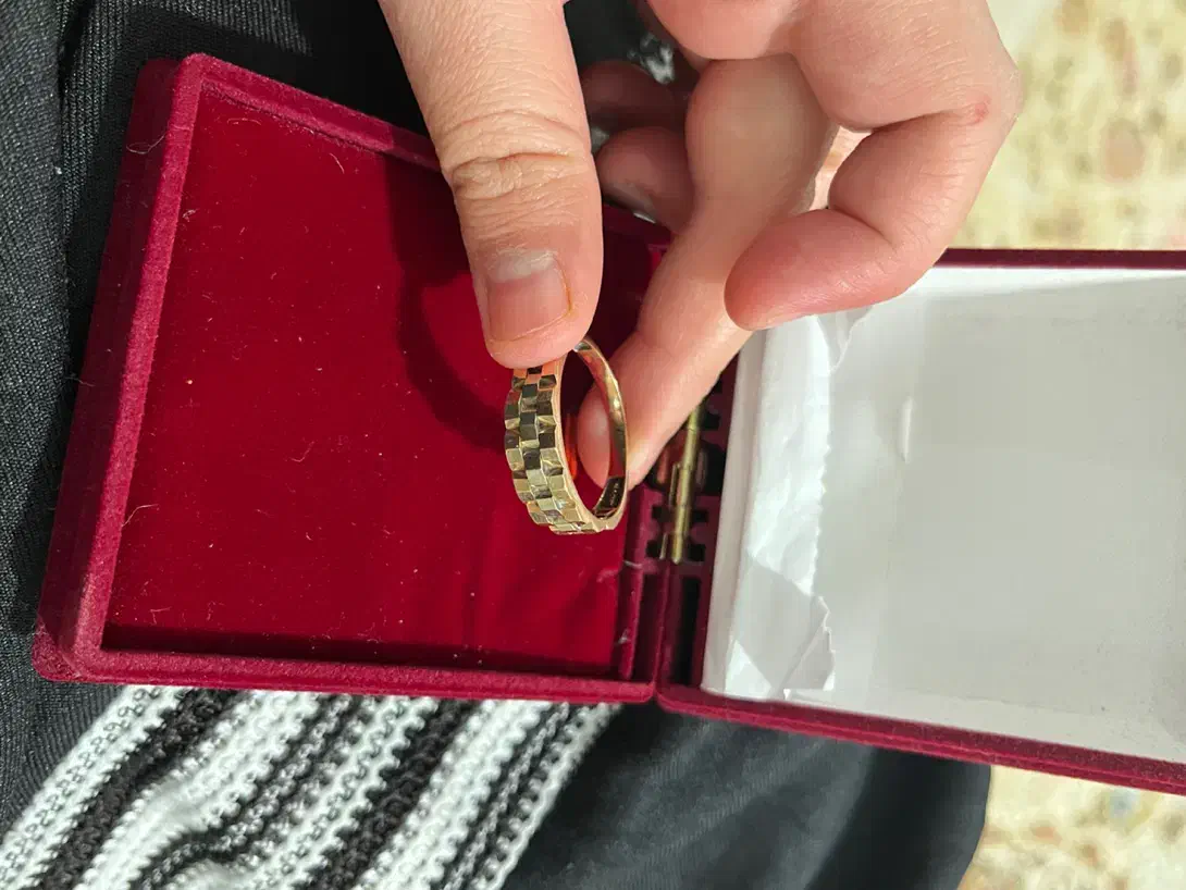 انگشتر طلامردانه۵گرم فروش فوری|جواهرات|مسجد سلیمان, |دیوار