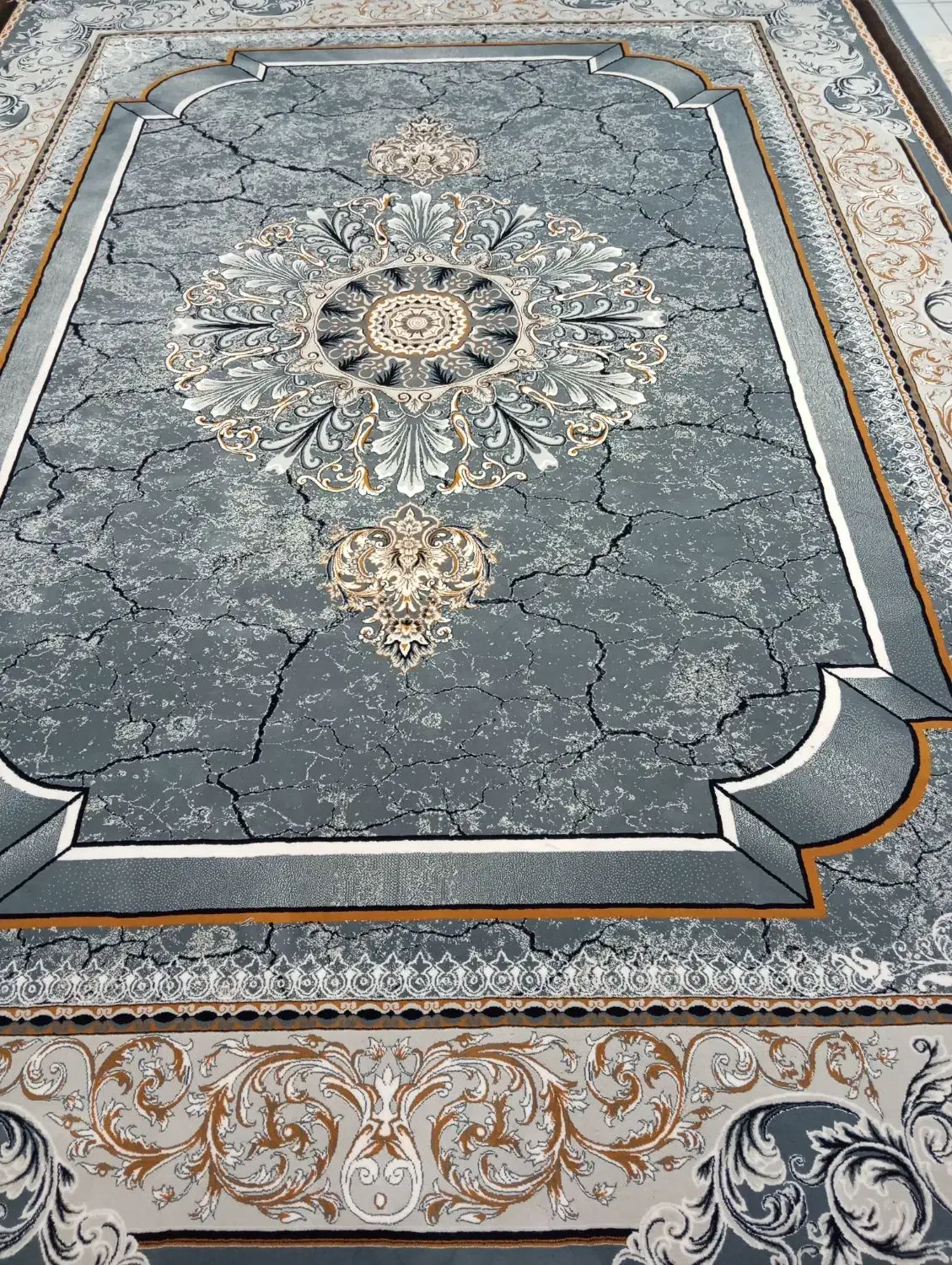 سلام تمام نخ مناسب جهیزیه خوش رنگ کم کار|فرش|تربت جام, میان جام|دیوار