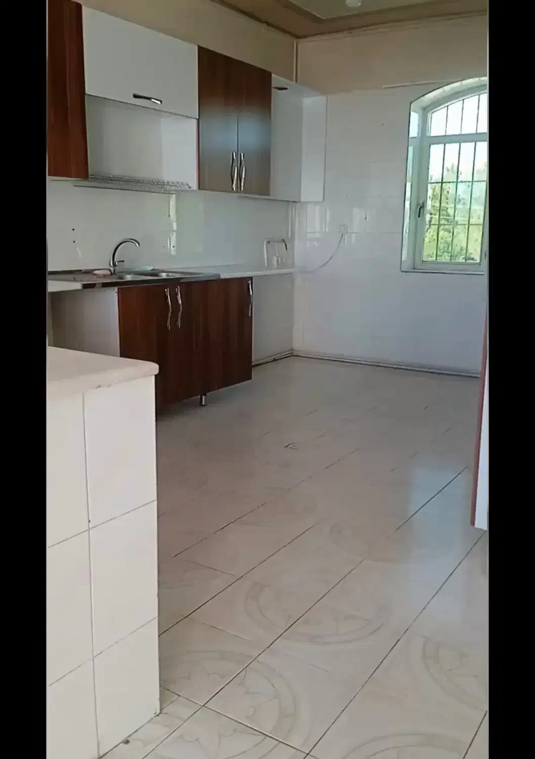 منزل مسکونی طبقه اول با امکانات ۱۵۰ متر|اجارهٔ خانه و ویلا|کرمان, |دیوار