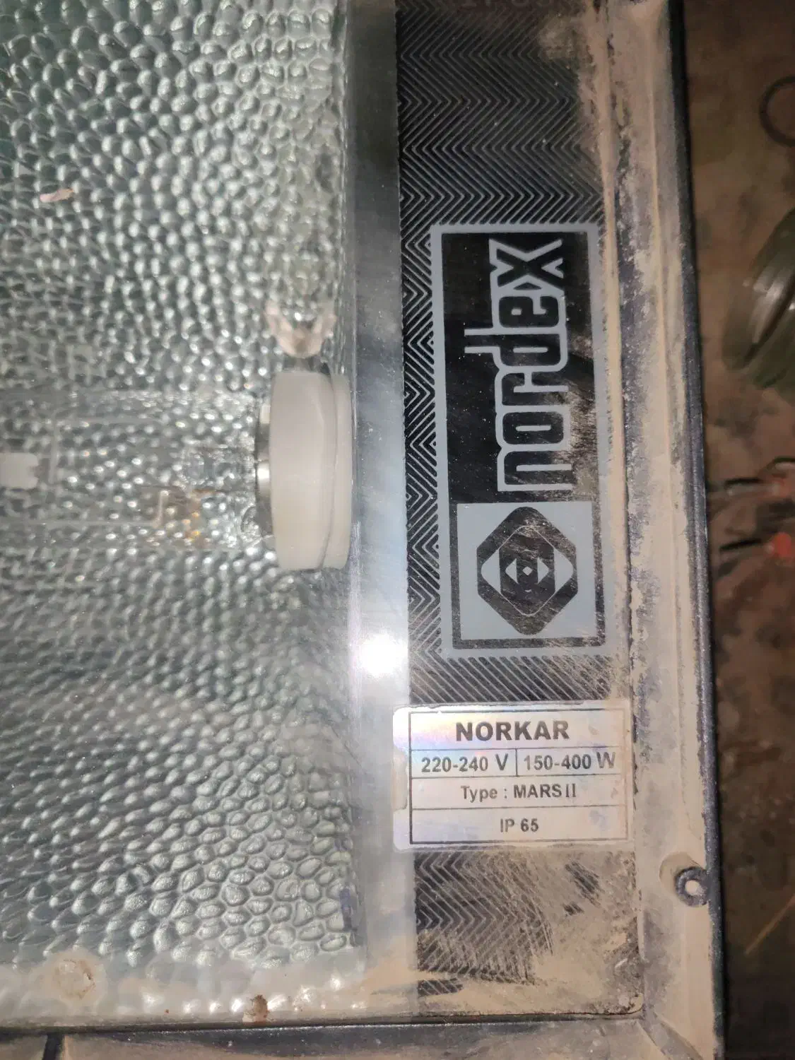 پرژکتورw۴۰۰ دمنده هوا معاوضه|لامپ و چراغ|مشهد, وکیلآباد|دیوار