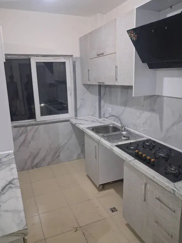 مپسا۳ دوخوابه بتنی طبقه وسط تخلیه فول امکانات|فروش آپارتمان|پرند, فاز ۳|دیوار