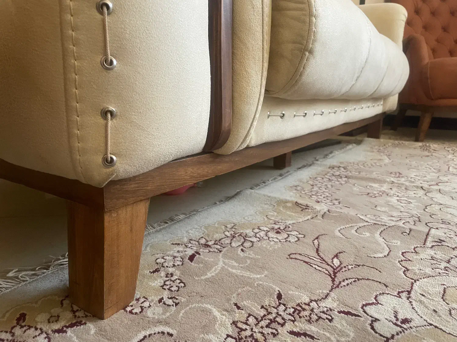 مبل|مبلمان خانگی و میز عسلی|شاهین‌شهر, نظامی|دیوار