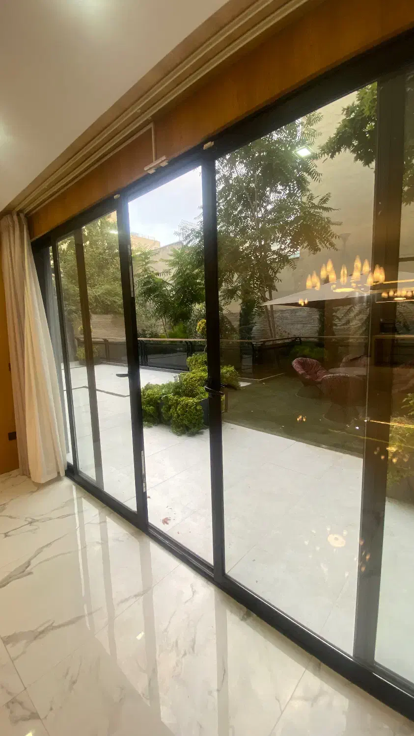 155 متر همکف با ۱۳۰ متر حیاط اختصاصی هفت دست|فروش آپارتمان|اصفهان, باغ نگاره|دیوار