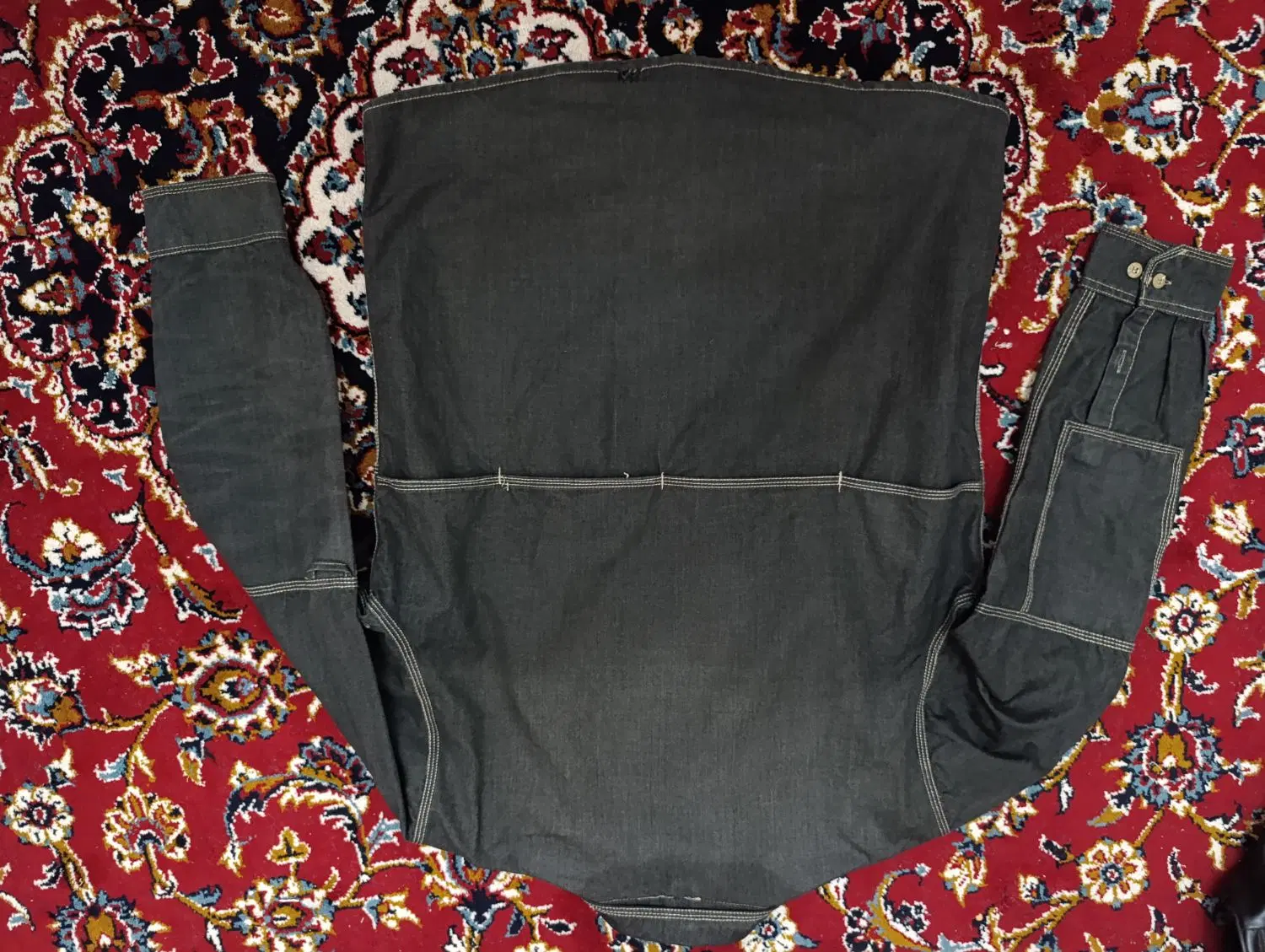لباس S 313|لباس|تربت جام, شاهد|دیوار