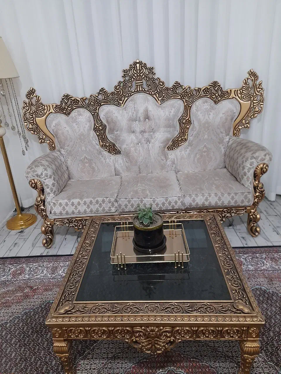 مبل سلطنتی با جلو مبلی|مبلمان خانگی و میز عسلی|خوی, |دیوار