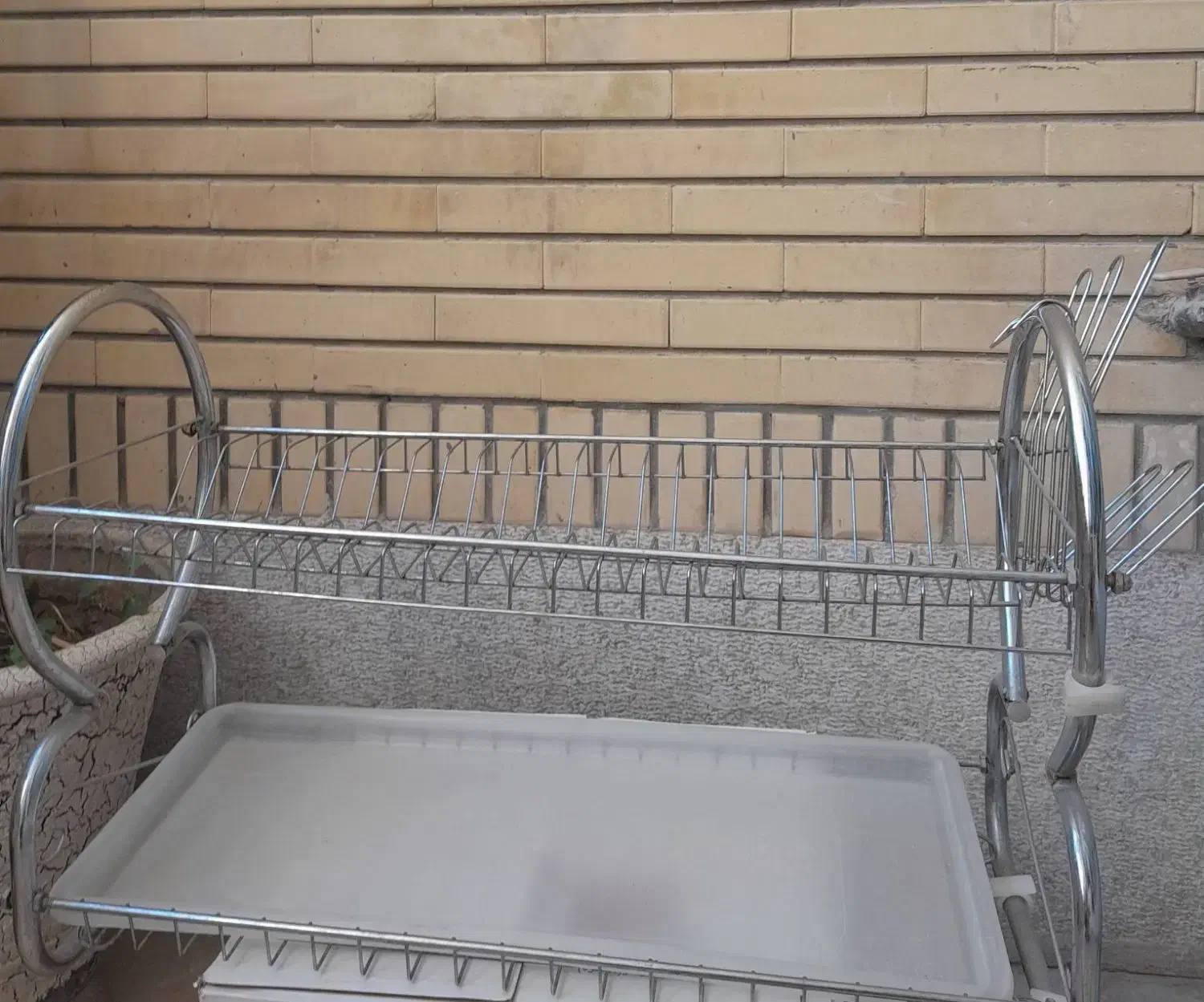 آبچکان|آبچکان و نظمدهنده ظروف|شیراز, شهرک گلستان|دیوار