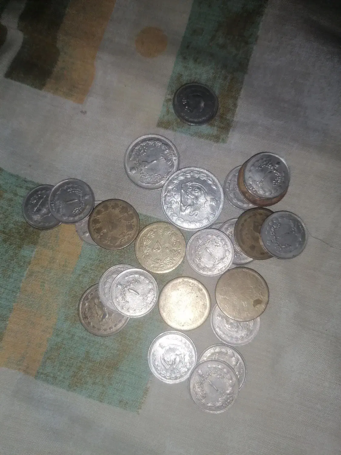 تعدادی سکه قدیمی کلکسیونی آمریکایی وایرانی|کلکسیون سکه، تمبر، اسکناس|یزد, |دیوار